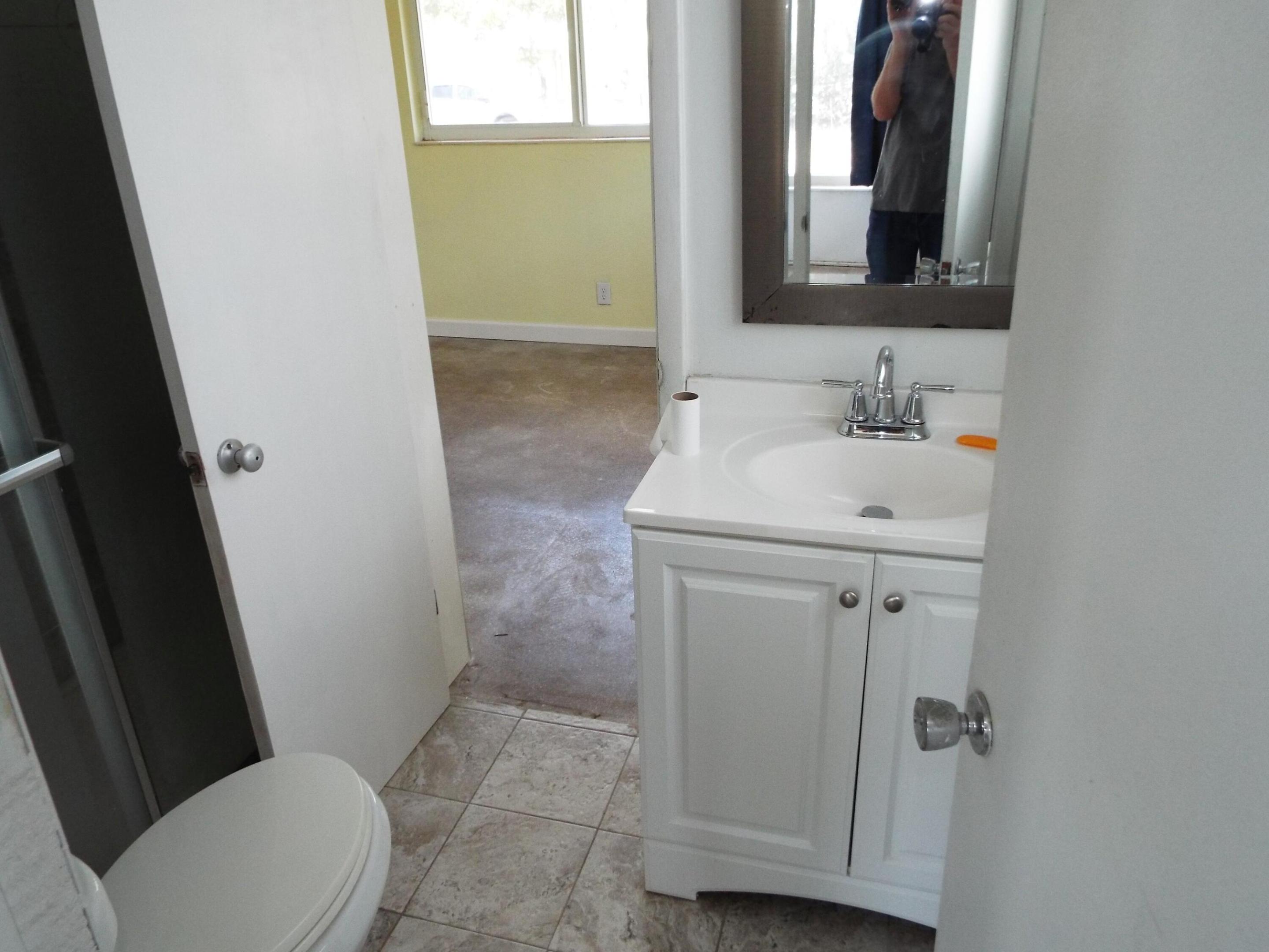 2600 Sw 5th Street Property Photo 7