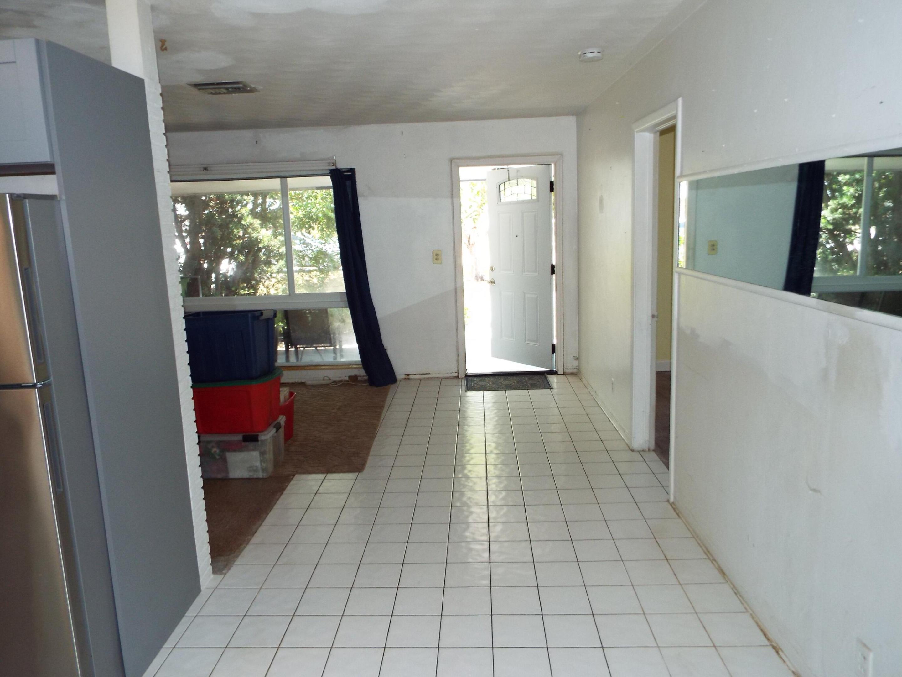 2600 Sw 5th Street Property Photo 8
