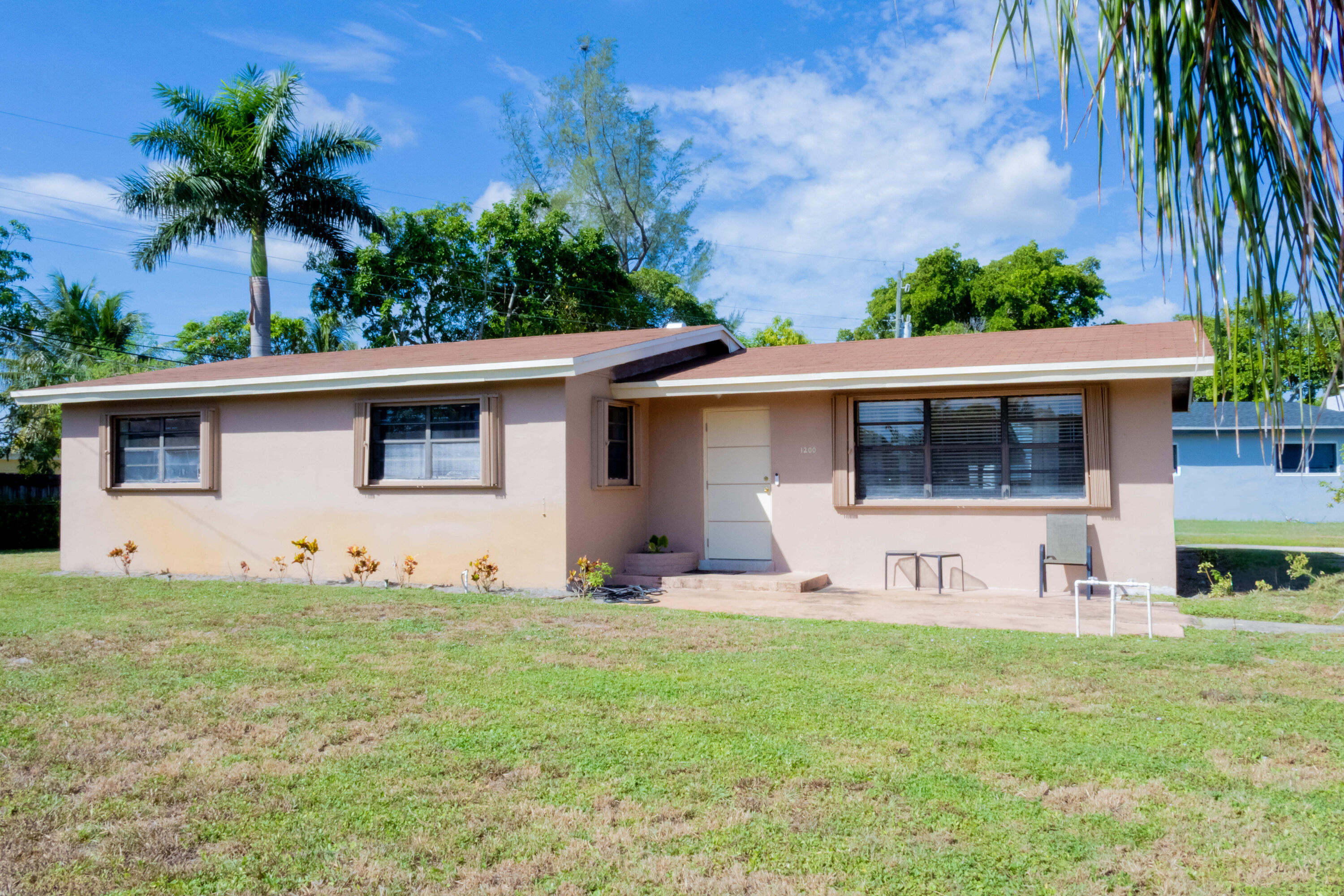 1200 Nw 18th Street Property Photo 4