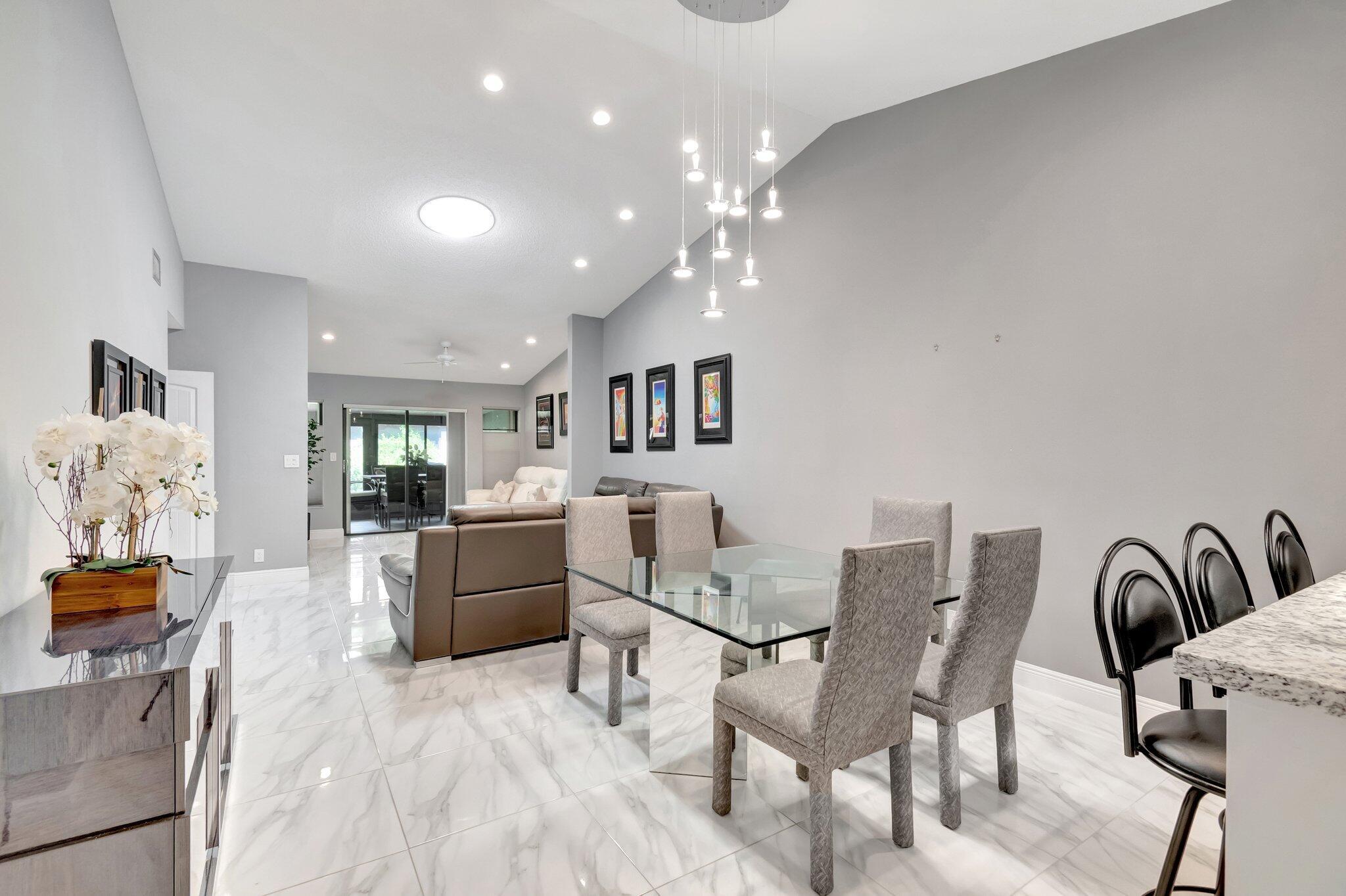10927 Dolphin Palm Court A Property Photo 6