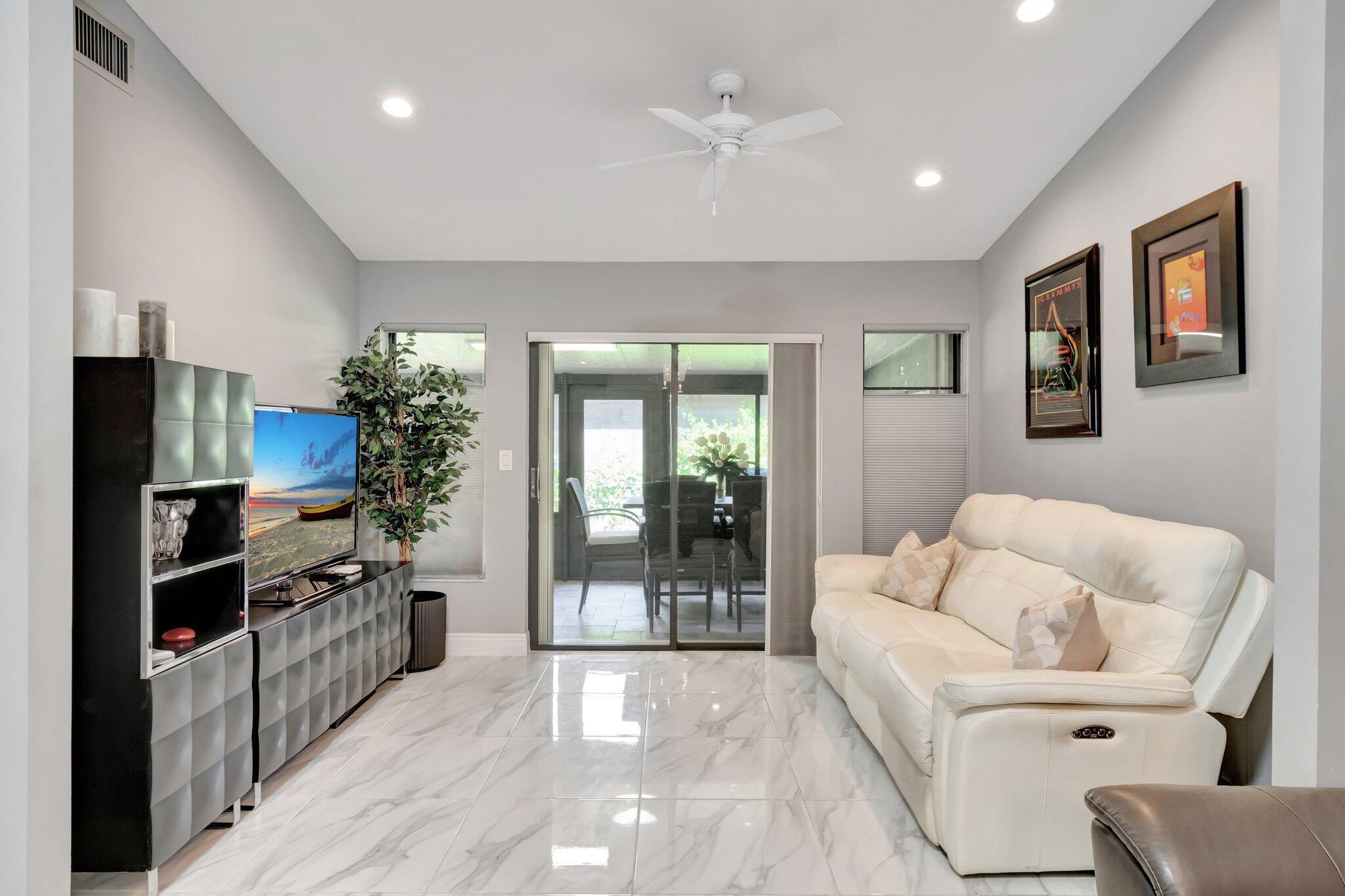 10927 Dolphin Palm Court A Property Photo 7