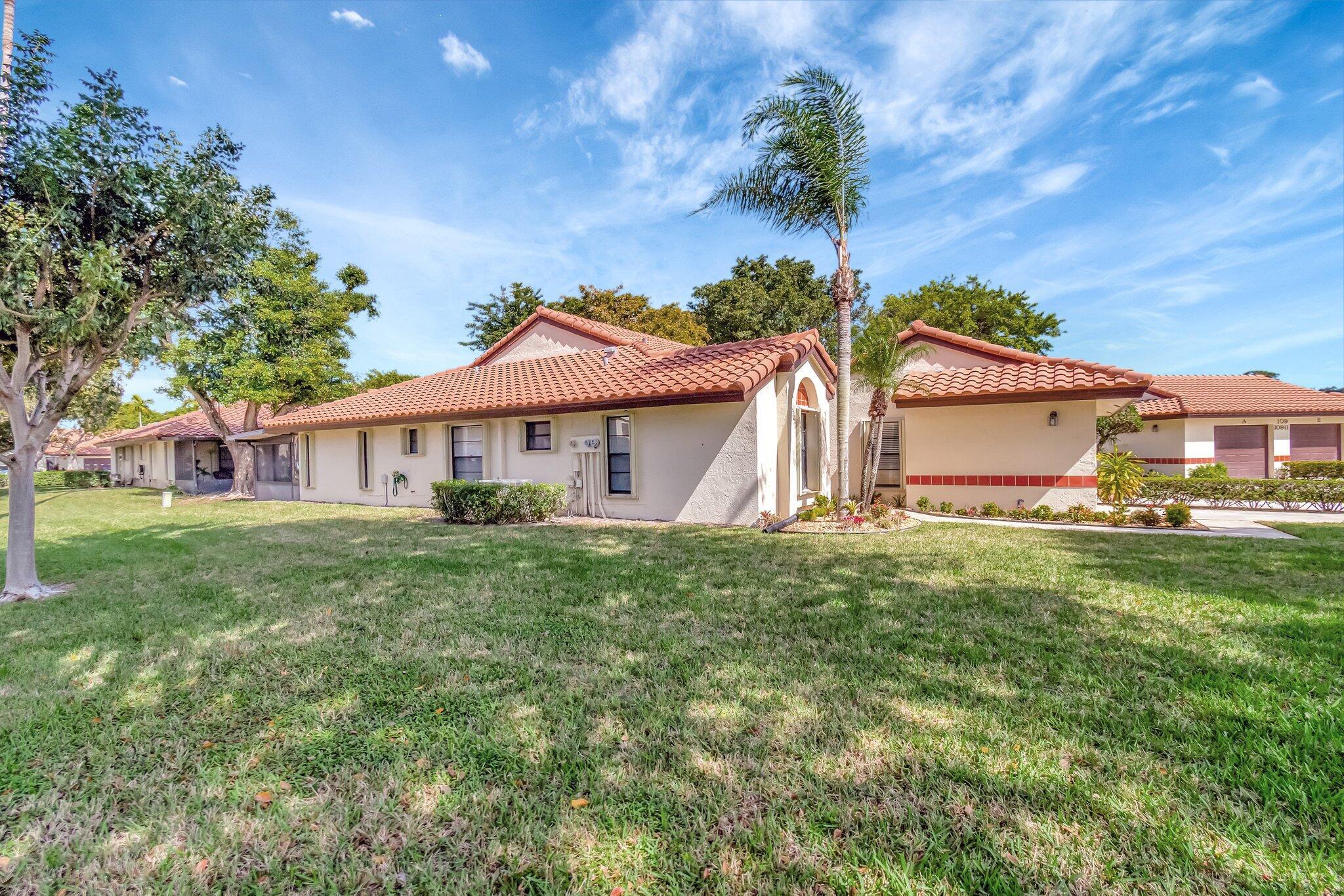 10927 Dolphin Palm Court A Property Photo 29