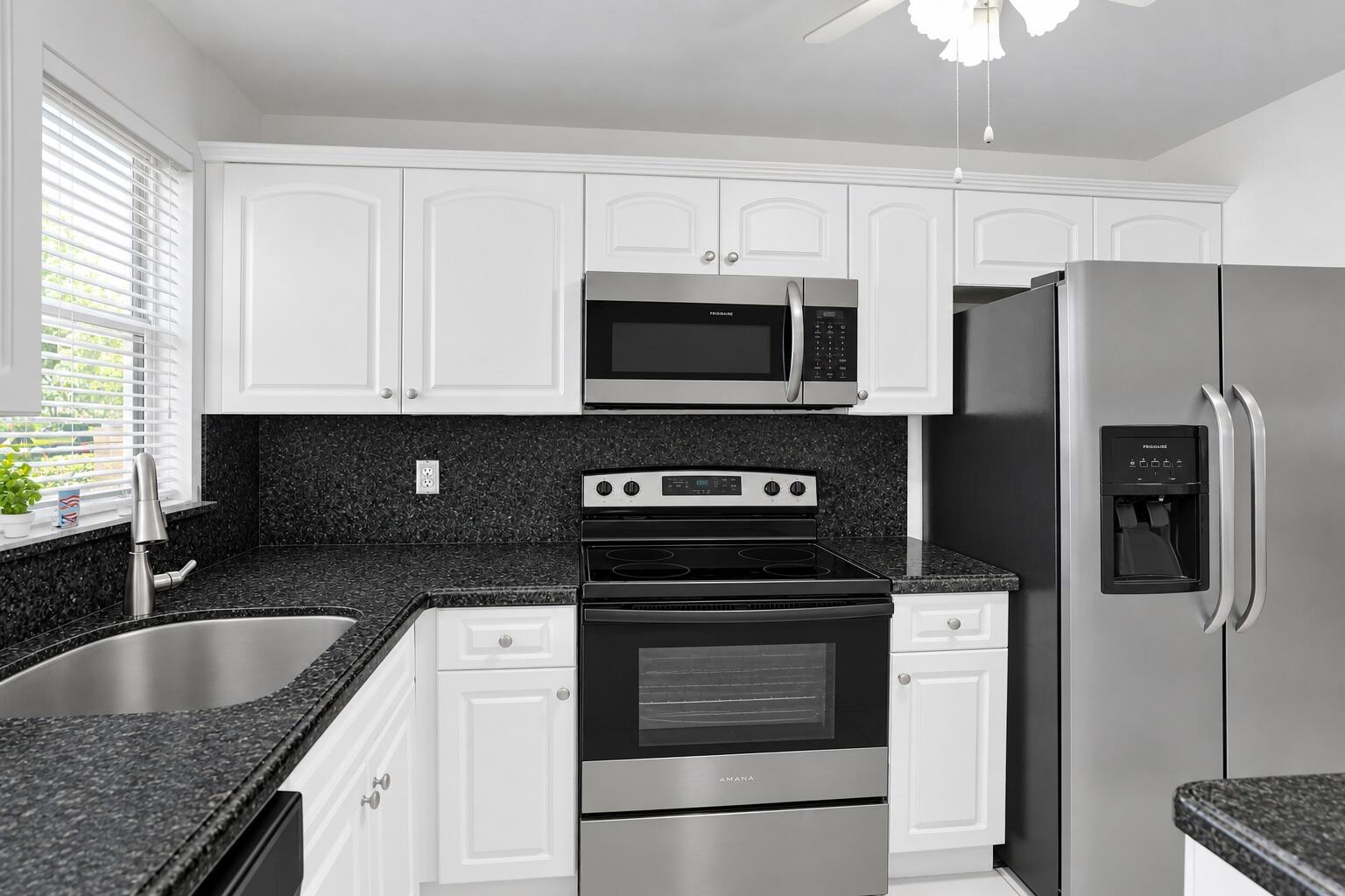 2651 Sunrise Lakes Drive E 104 Property Photo 1