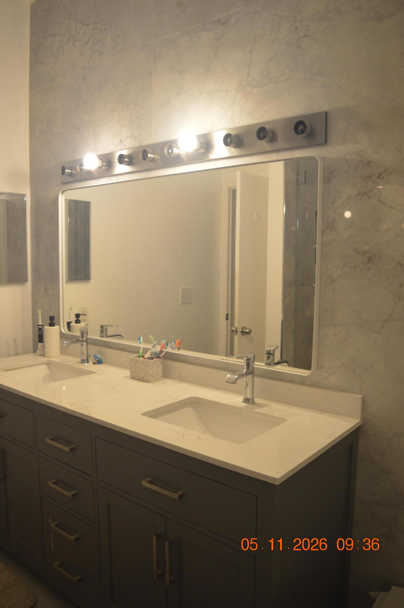 B26069952 Property Photo 11