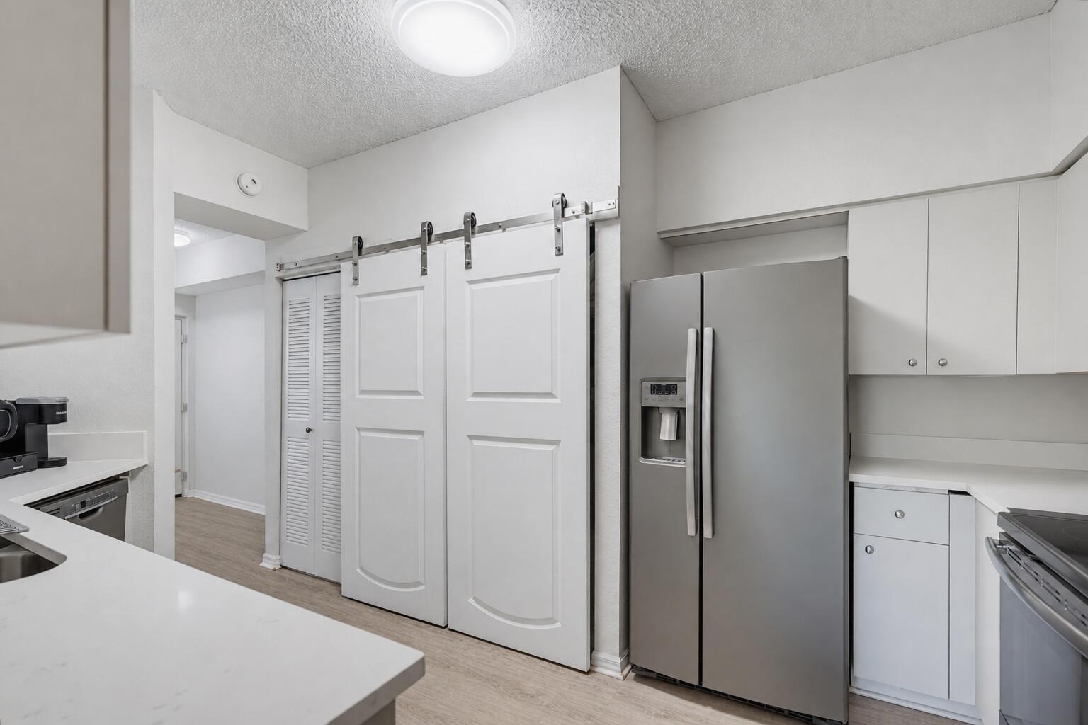 350 Crestwood Circle 306 Property Photo 5