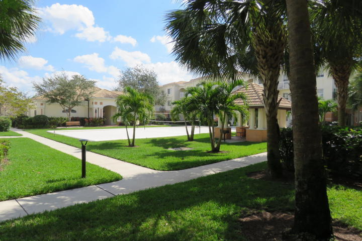 9849 Baywinds Drive 8302 Property Photo 5