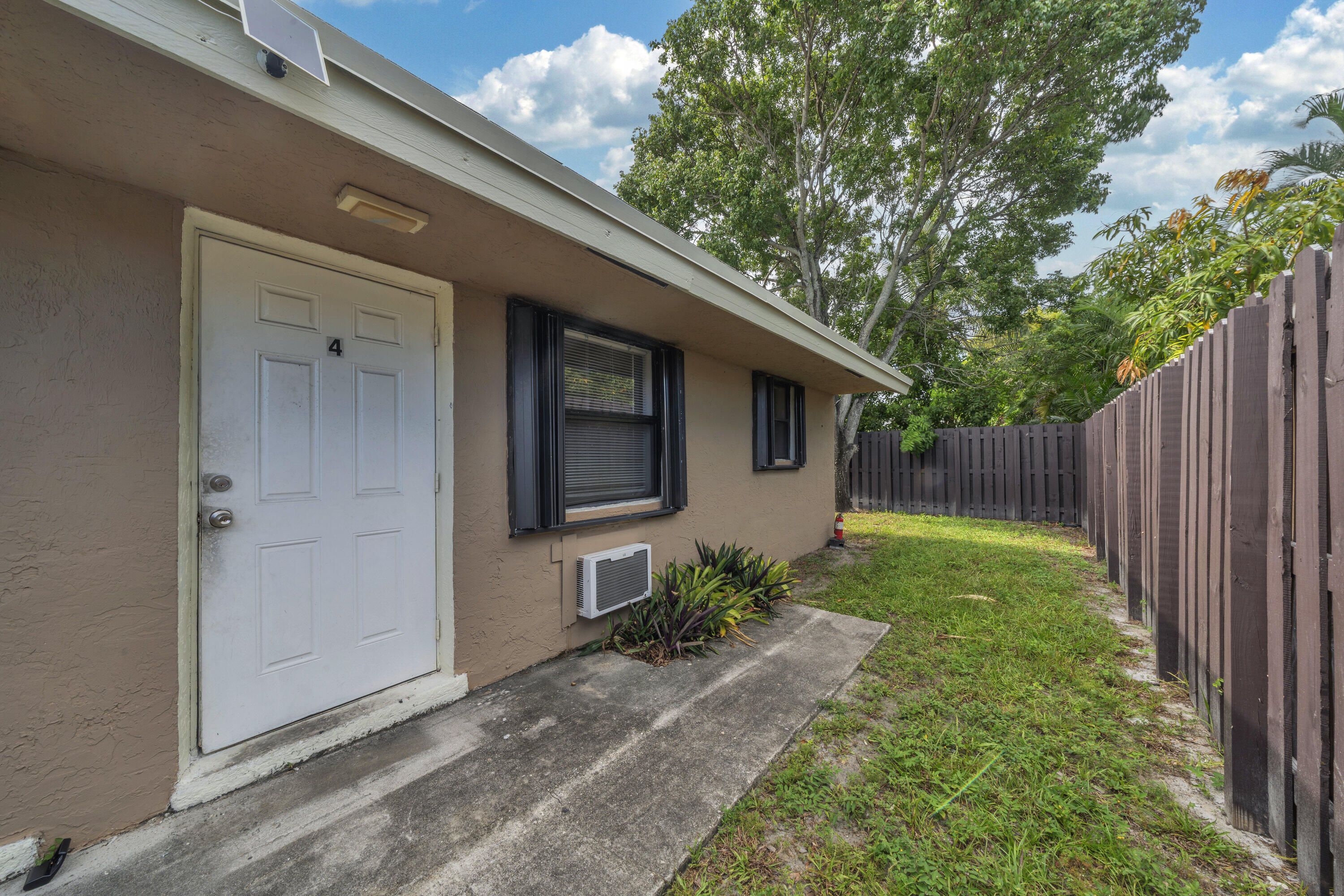 237 Sw 5th Street 4d Property Photo 5