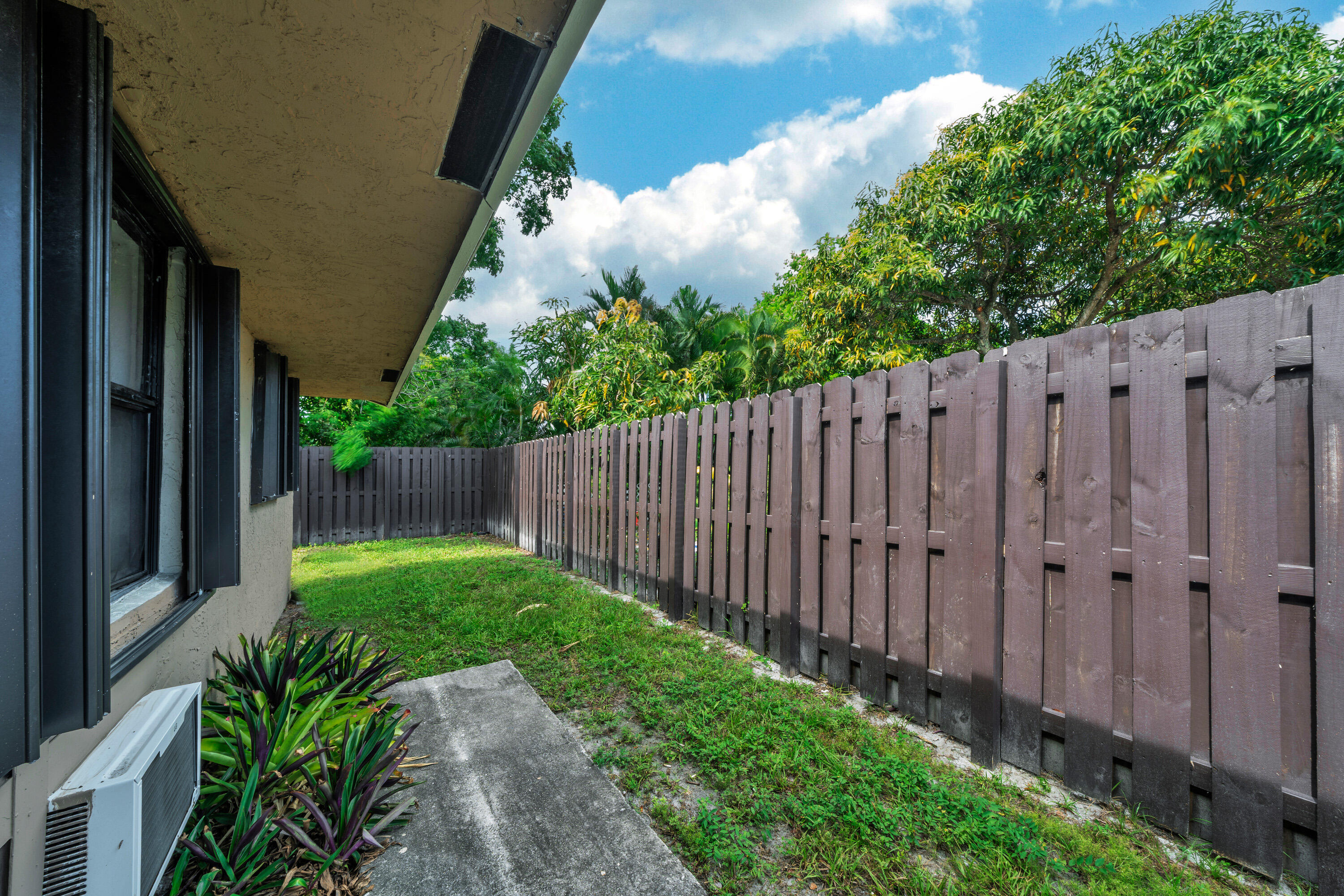 237 Sw 5th Street 4d Property Photo 23