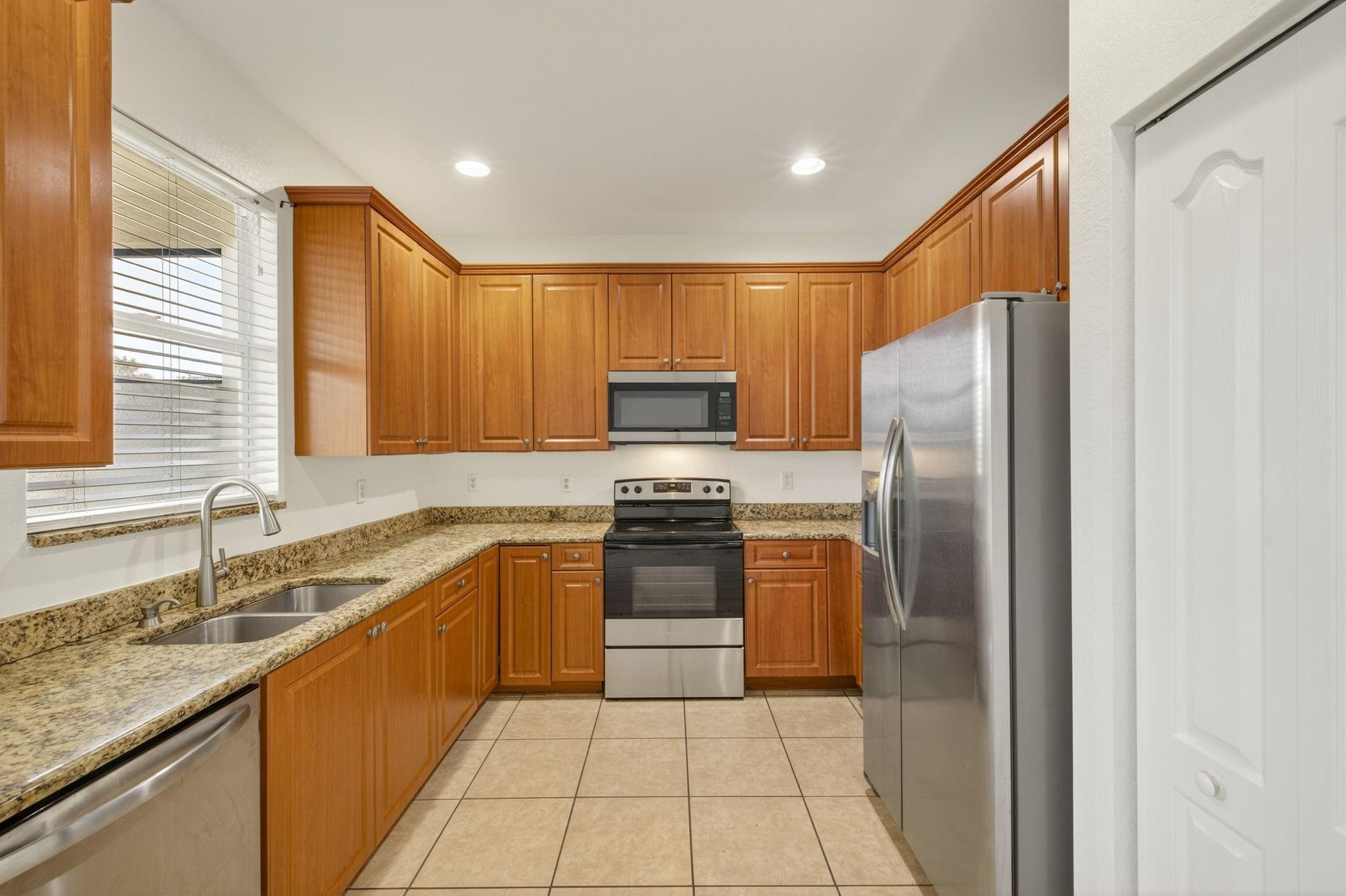 7029 Ambrosia Lane 606 Property Photo 5