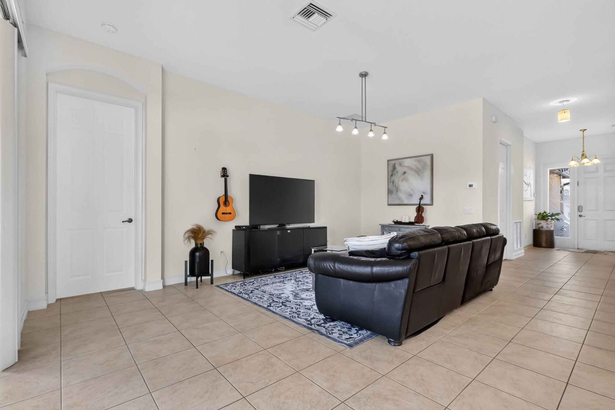 6602 Camarillo Terrace Lane Property Photo 9