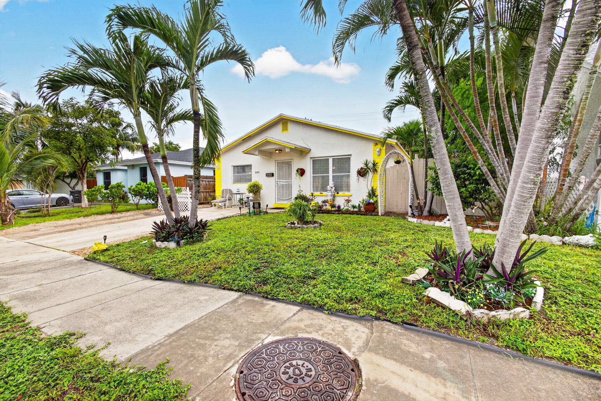 649 58th Street Property Photo 1
