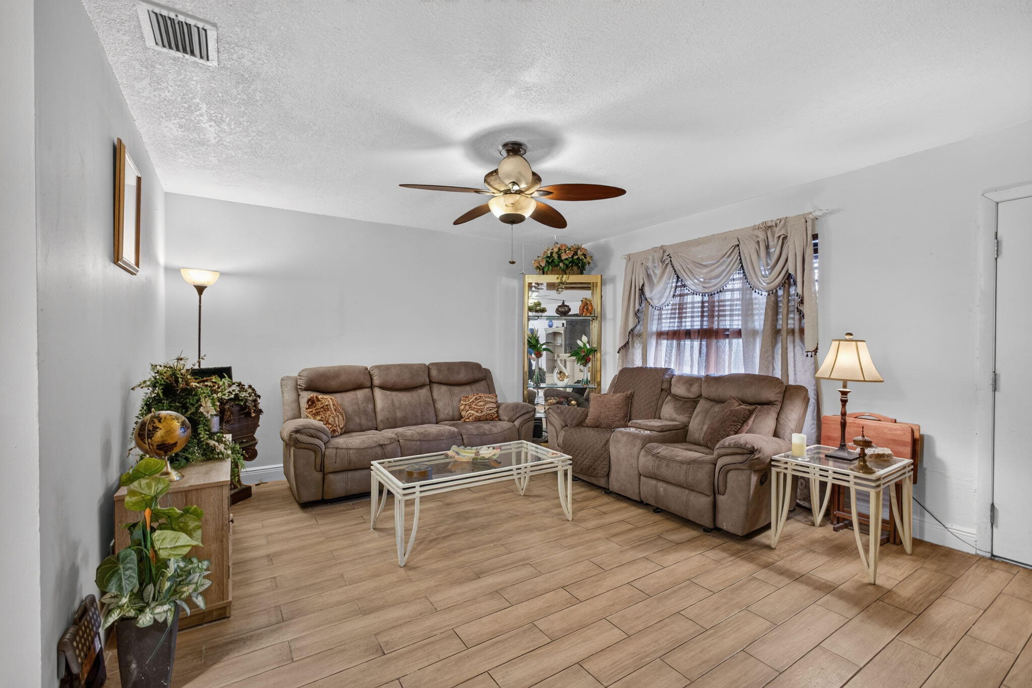 649 58th Street Property Photo 7