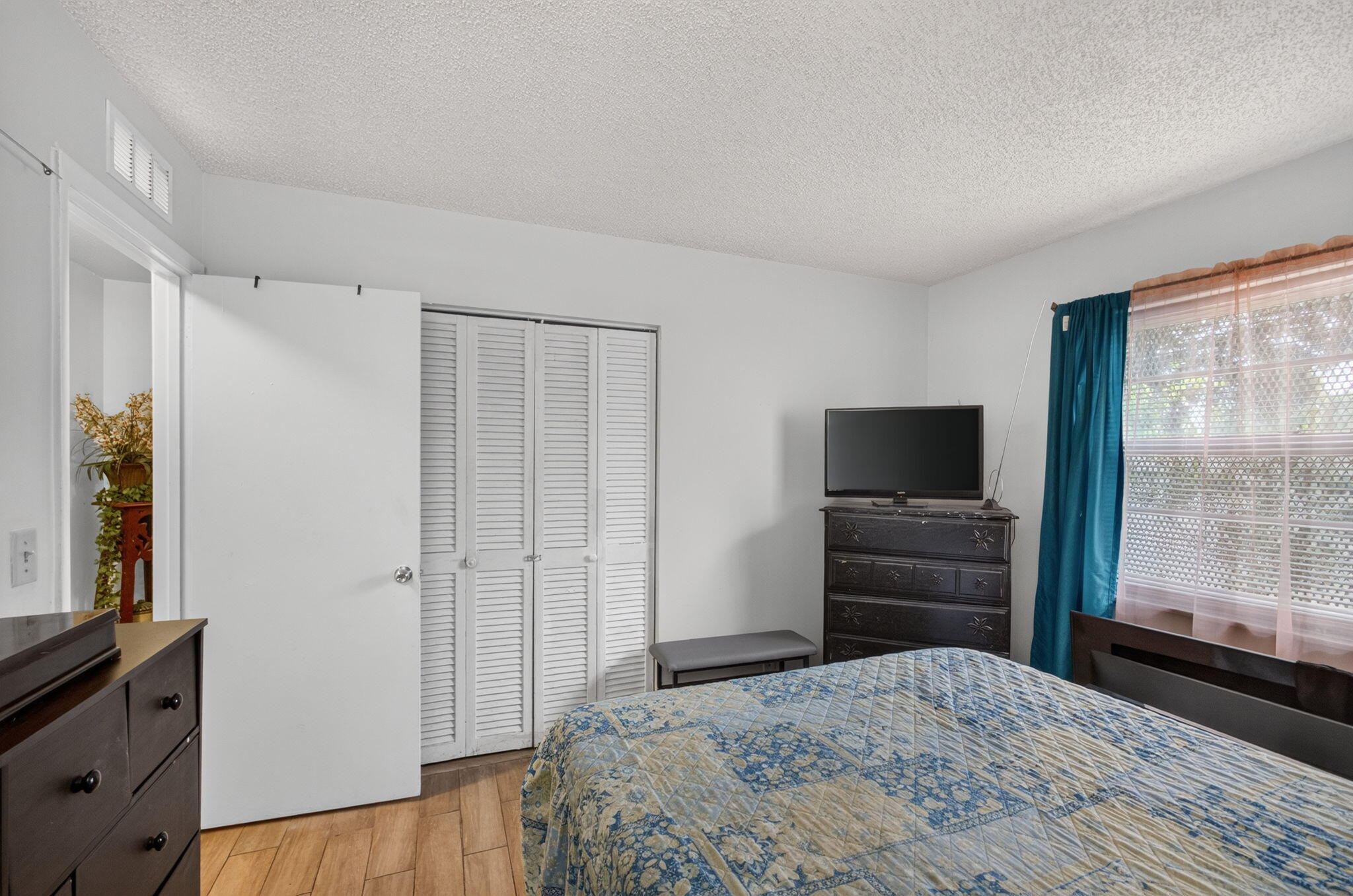649 58th Street Property Photo 19