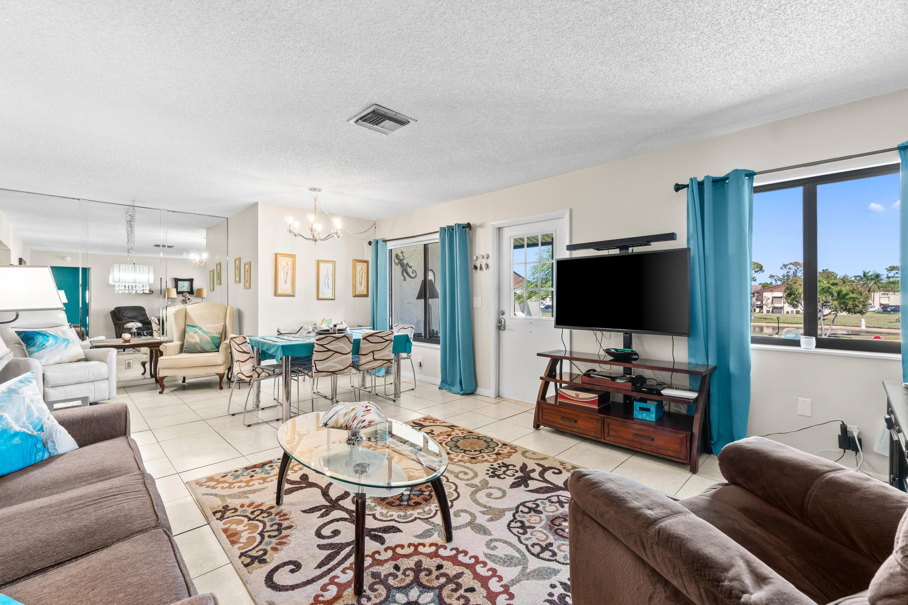 3589 La Aires Court A-2 Property Photo 2