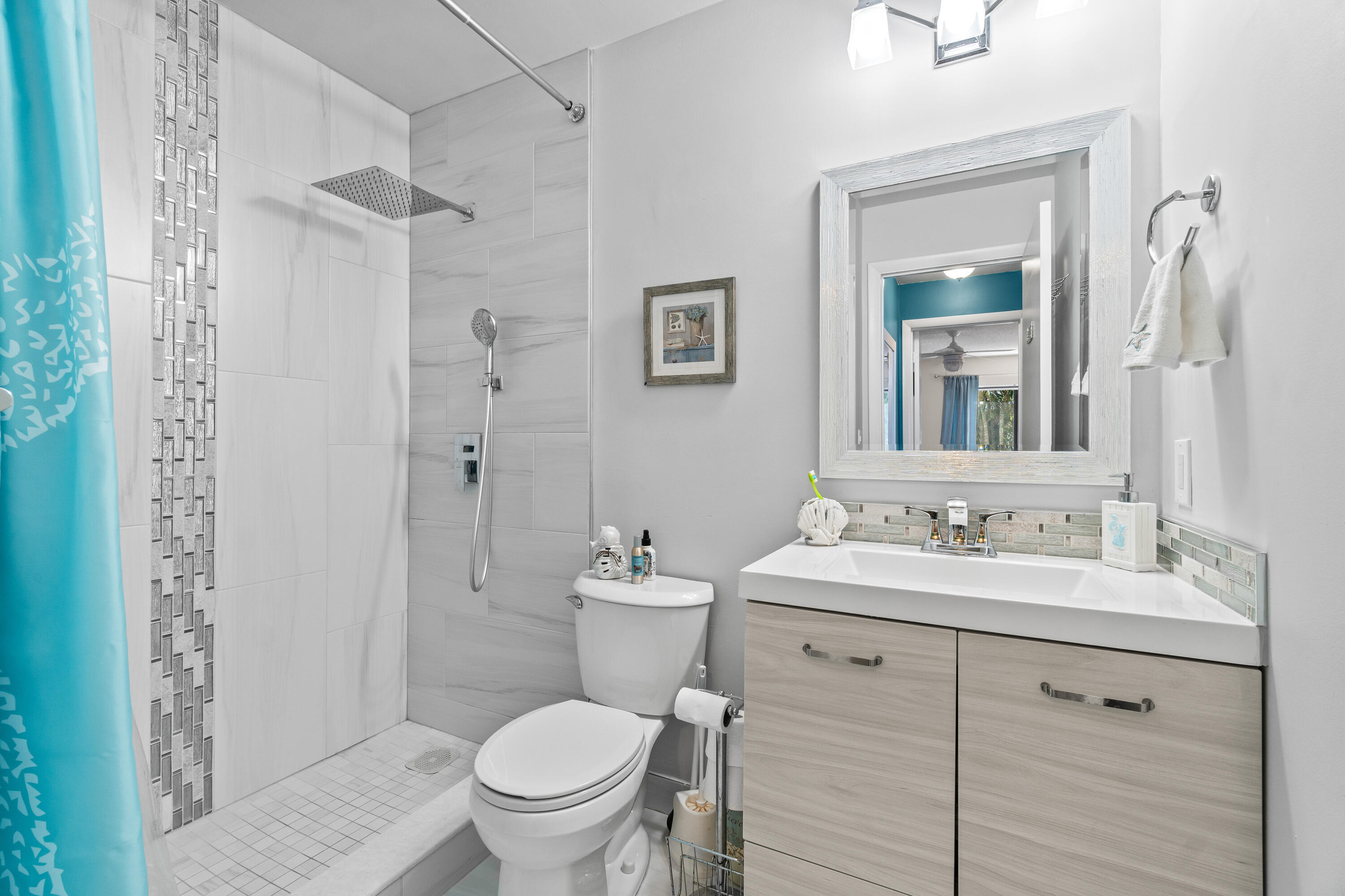 3589 La Aires Court A-2 Property Photo 17