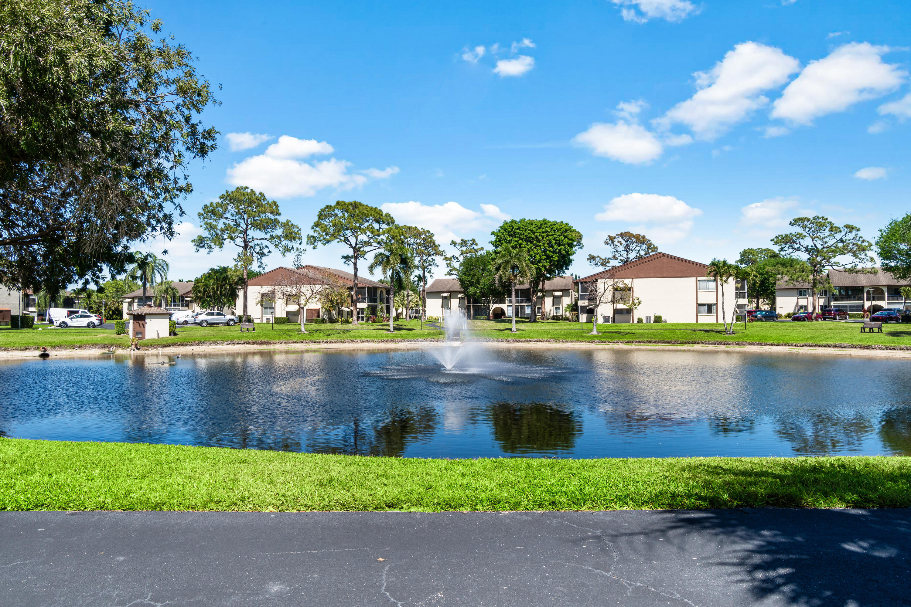 3589 La Aires Court A-2 Property Photo 23