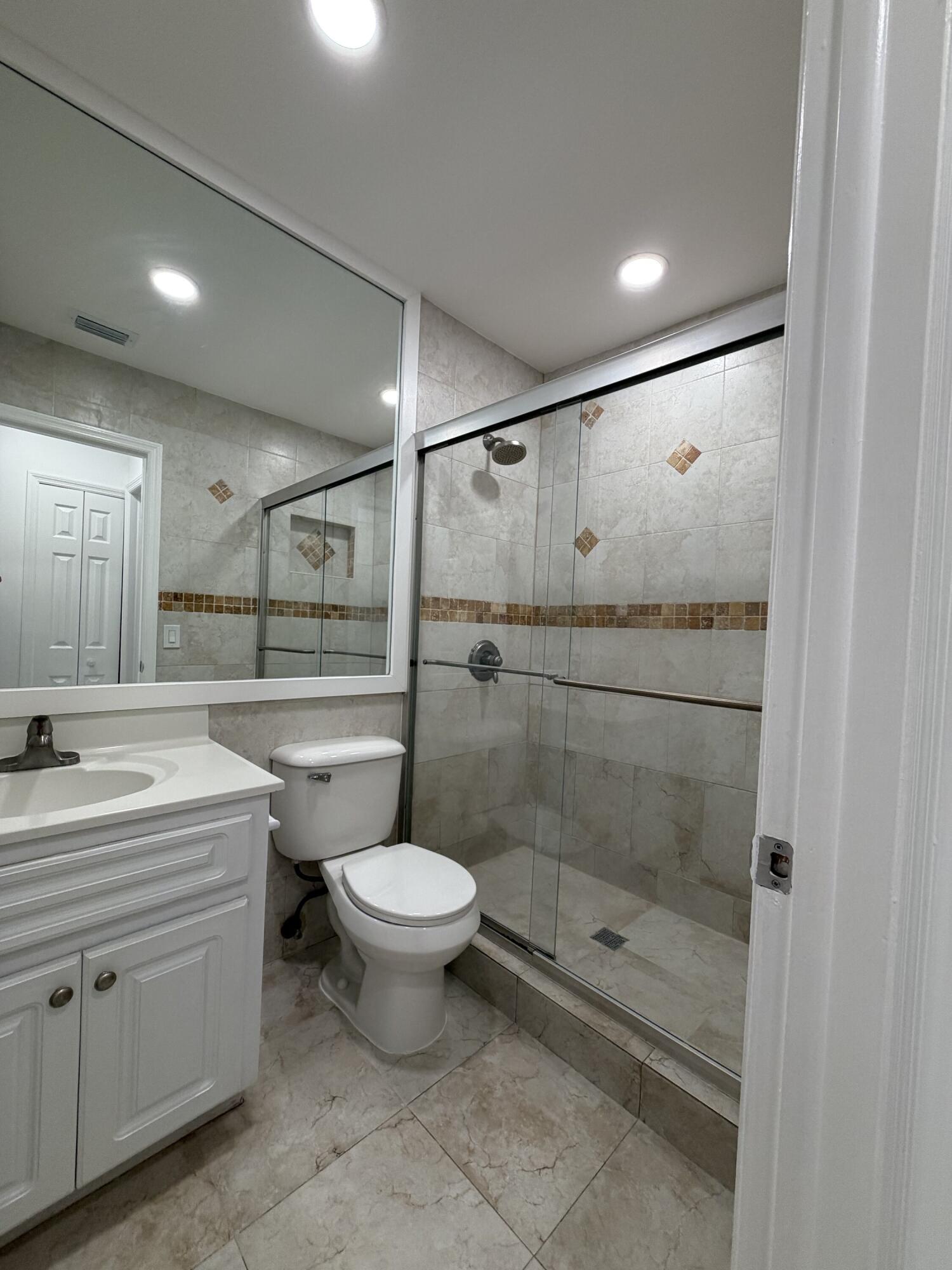 B26070067 Property Photo 8