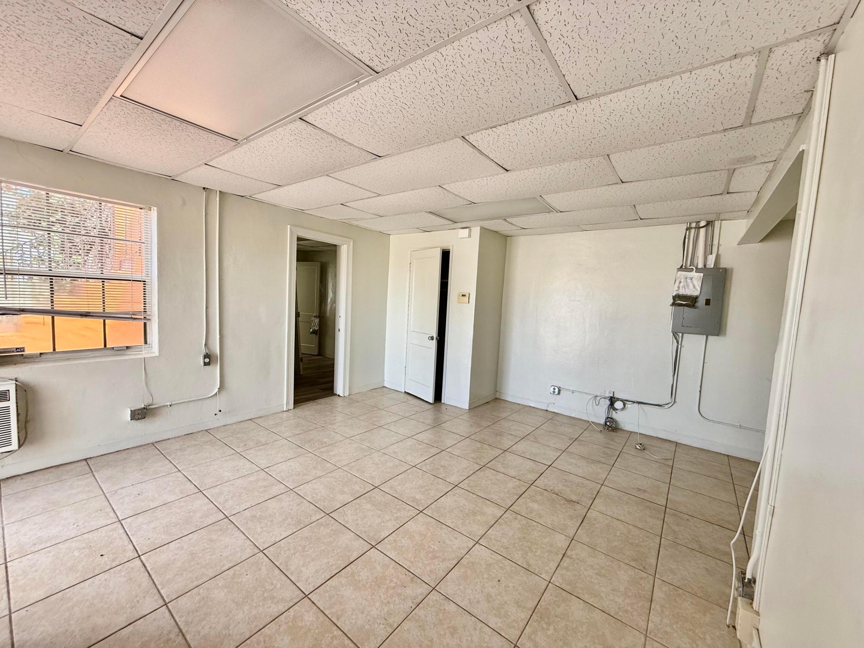 2135 Broadway 2 Property Photo 1