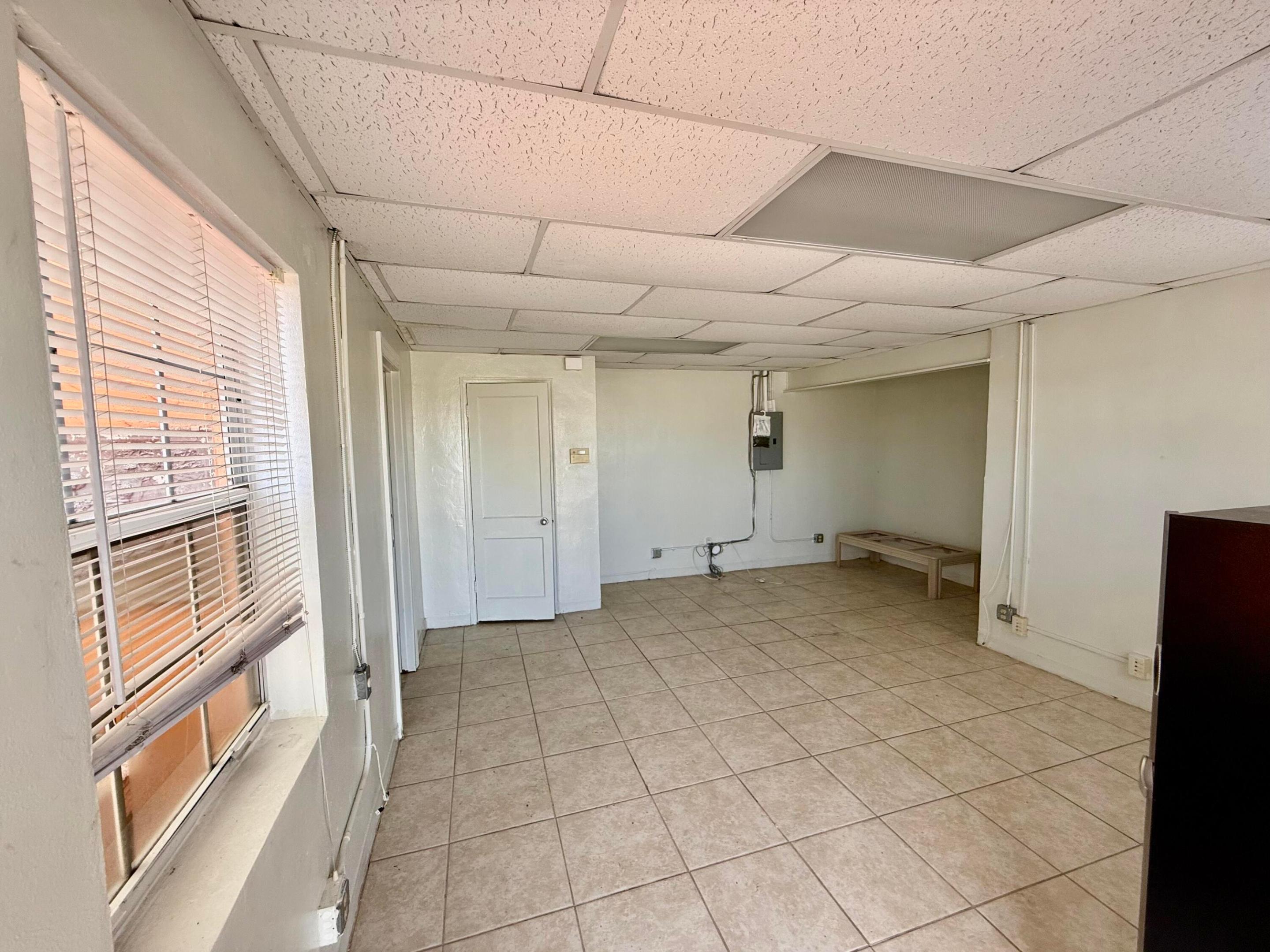 2135 Broadway 2 Property Photo 5