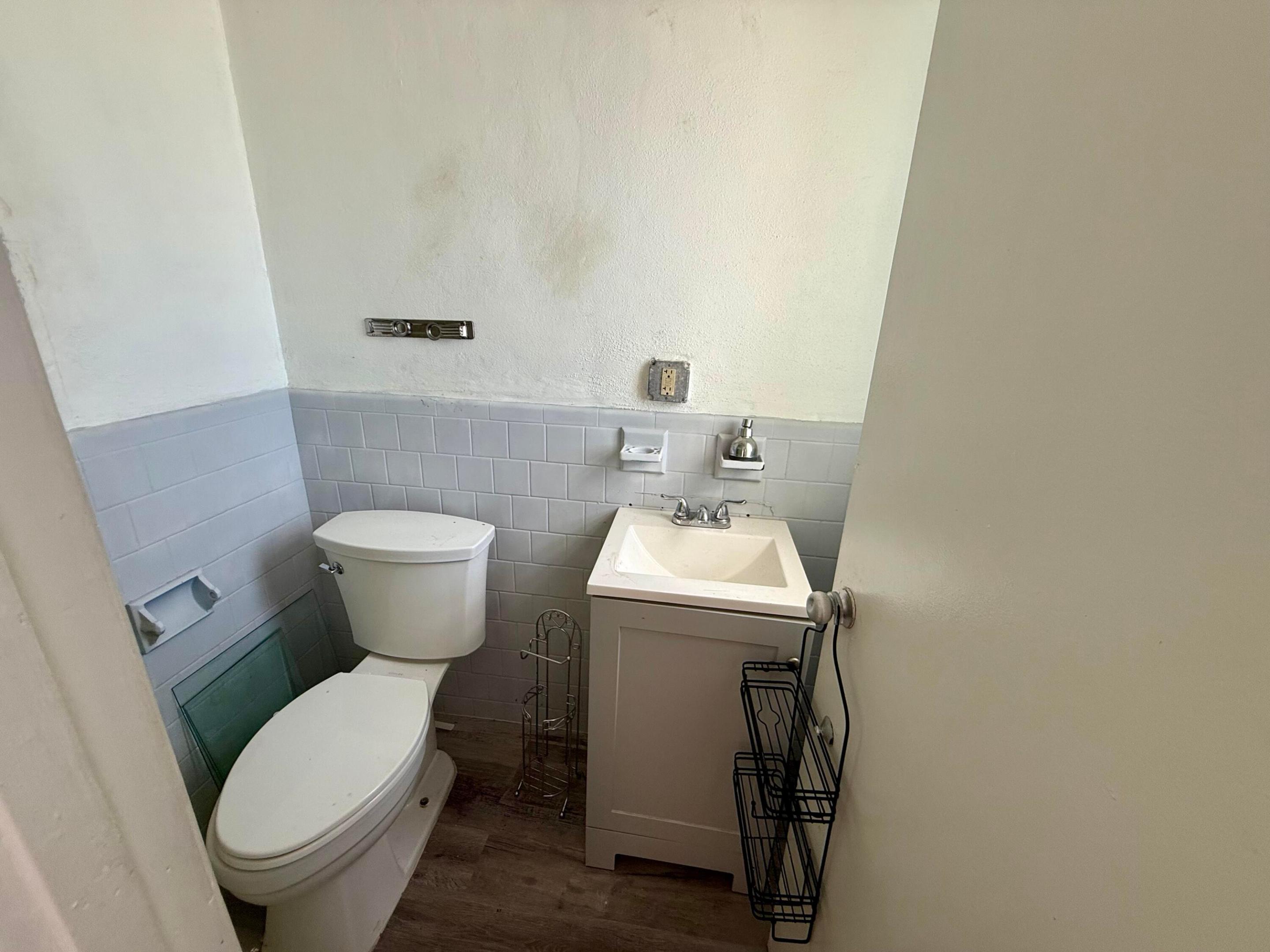 2135 Broadway 2 Property Photo 7