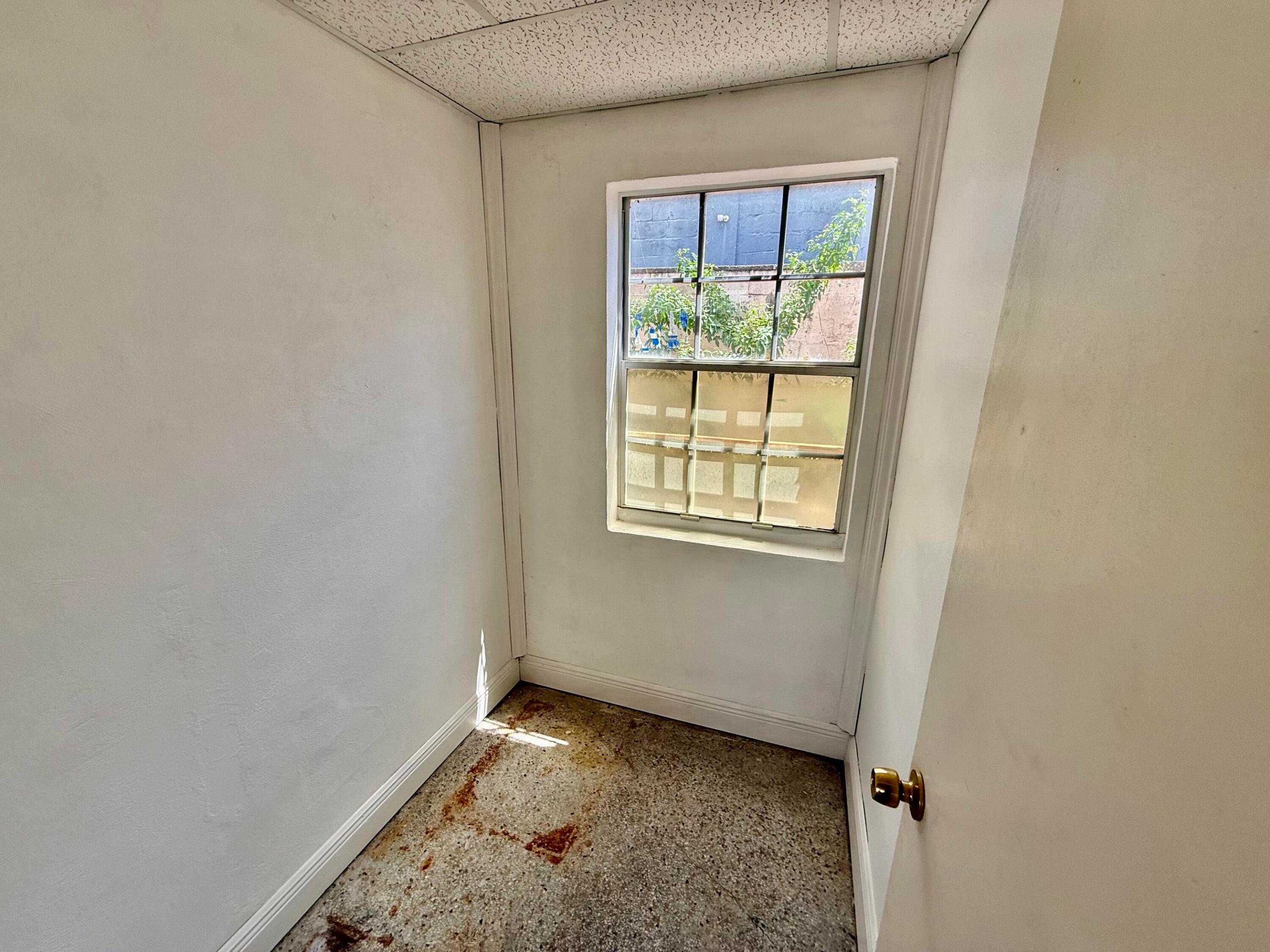 2135 Broadway Property Photo 7