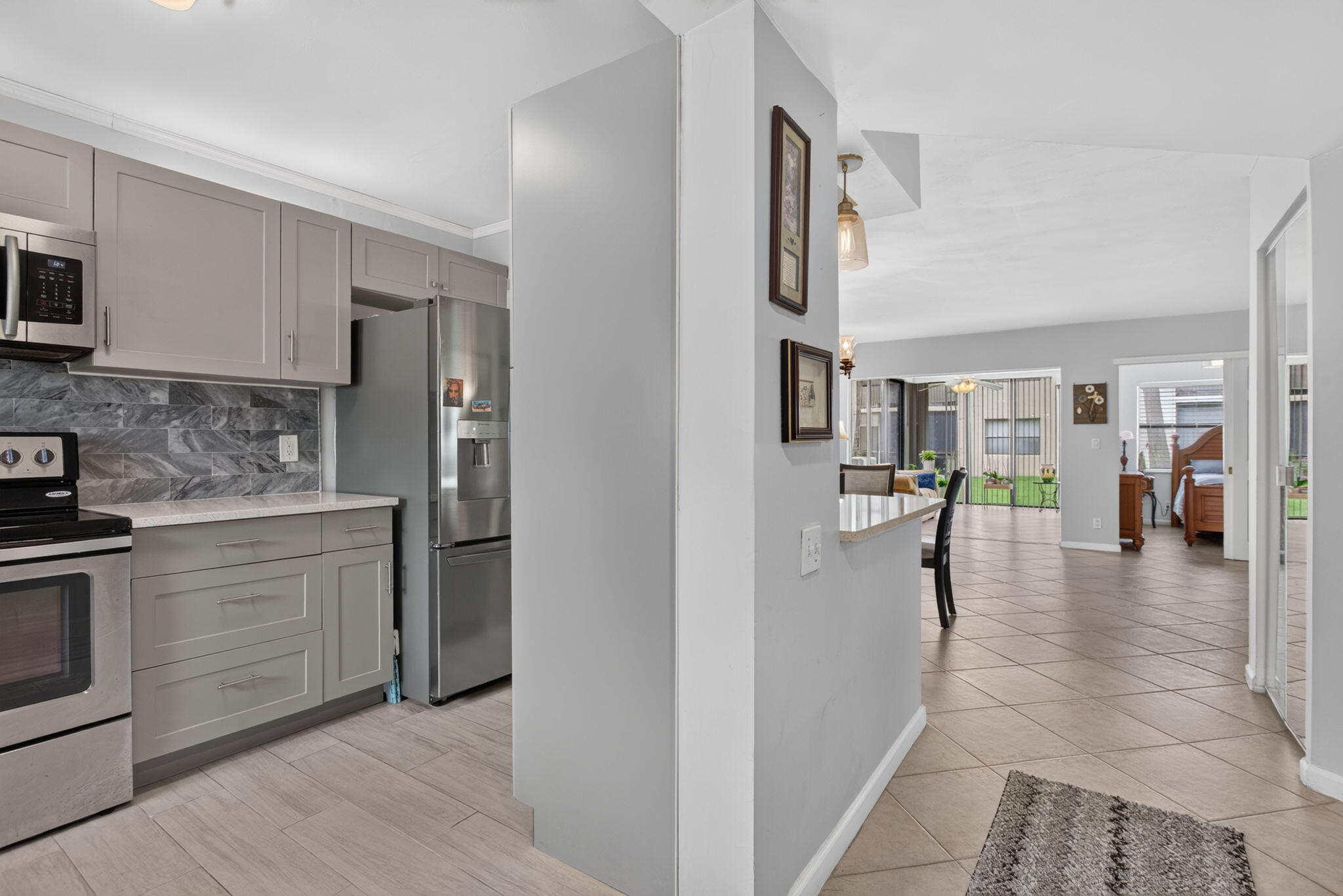 305 Congressional Way Property Photo 3