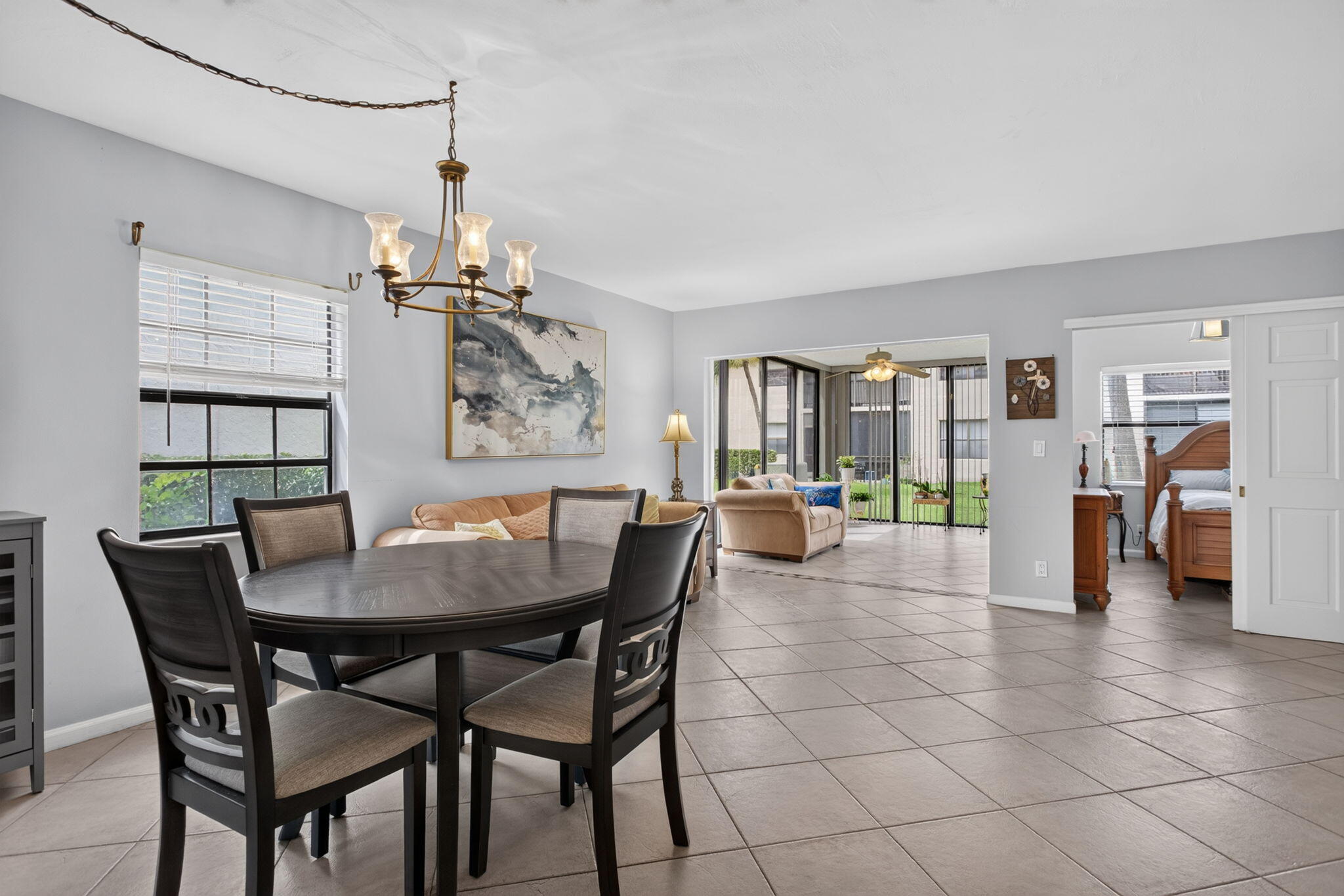 305 Congressional Way Property Photo 9