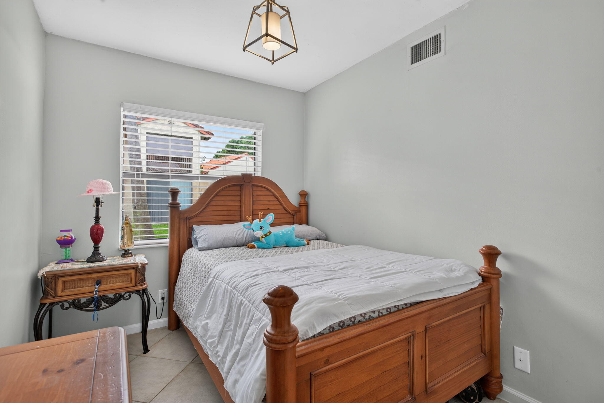305 Congressional Way Property Photo 17