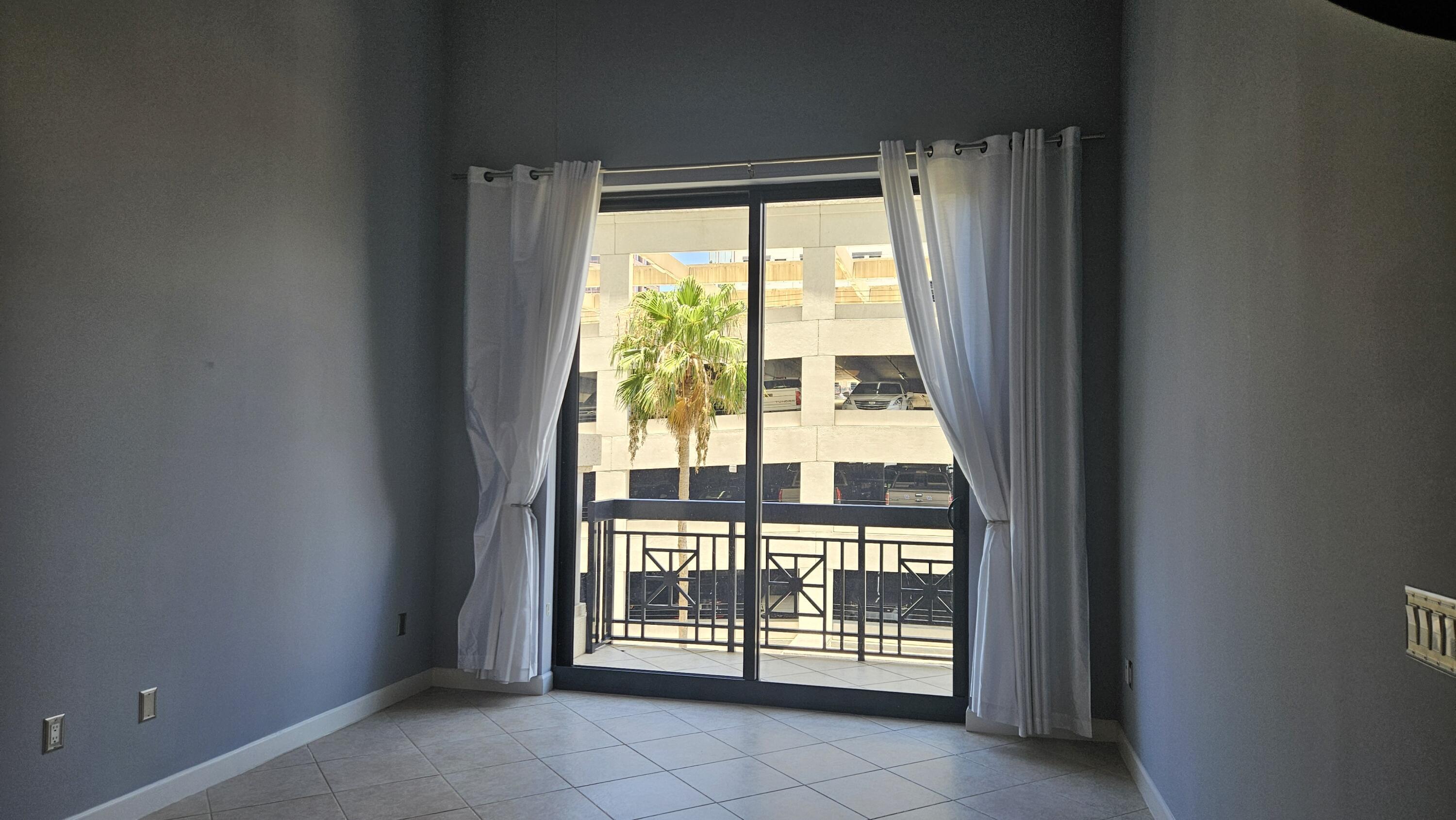 801 S Olive Avenue 418 Property Photo 3
