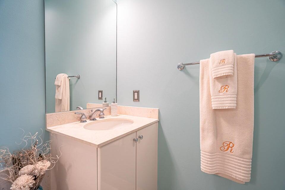 801 S Olive Avenue 418 Property Photo 24