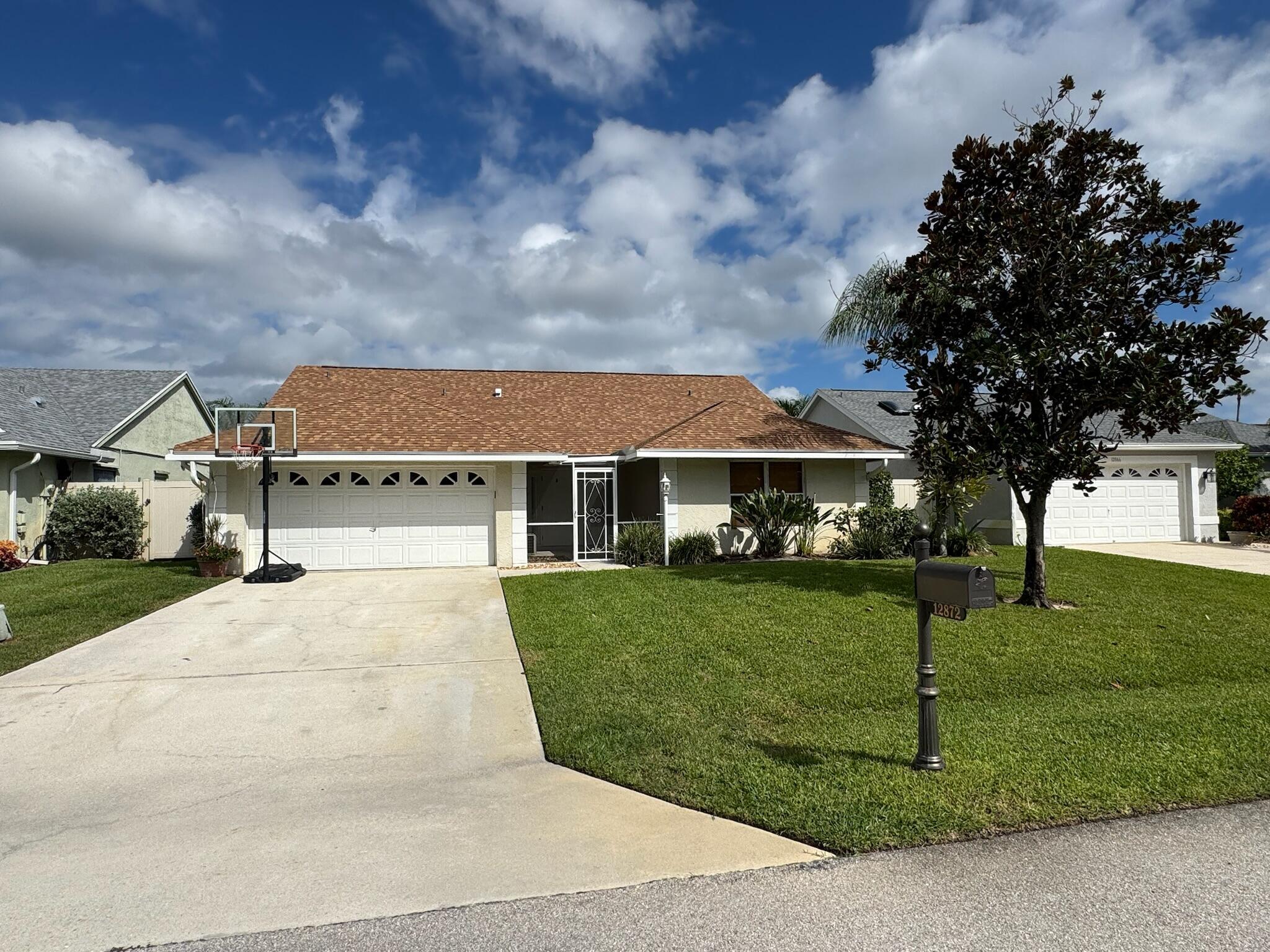 12872 Meadowbend Drive Property Photo 1