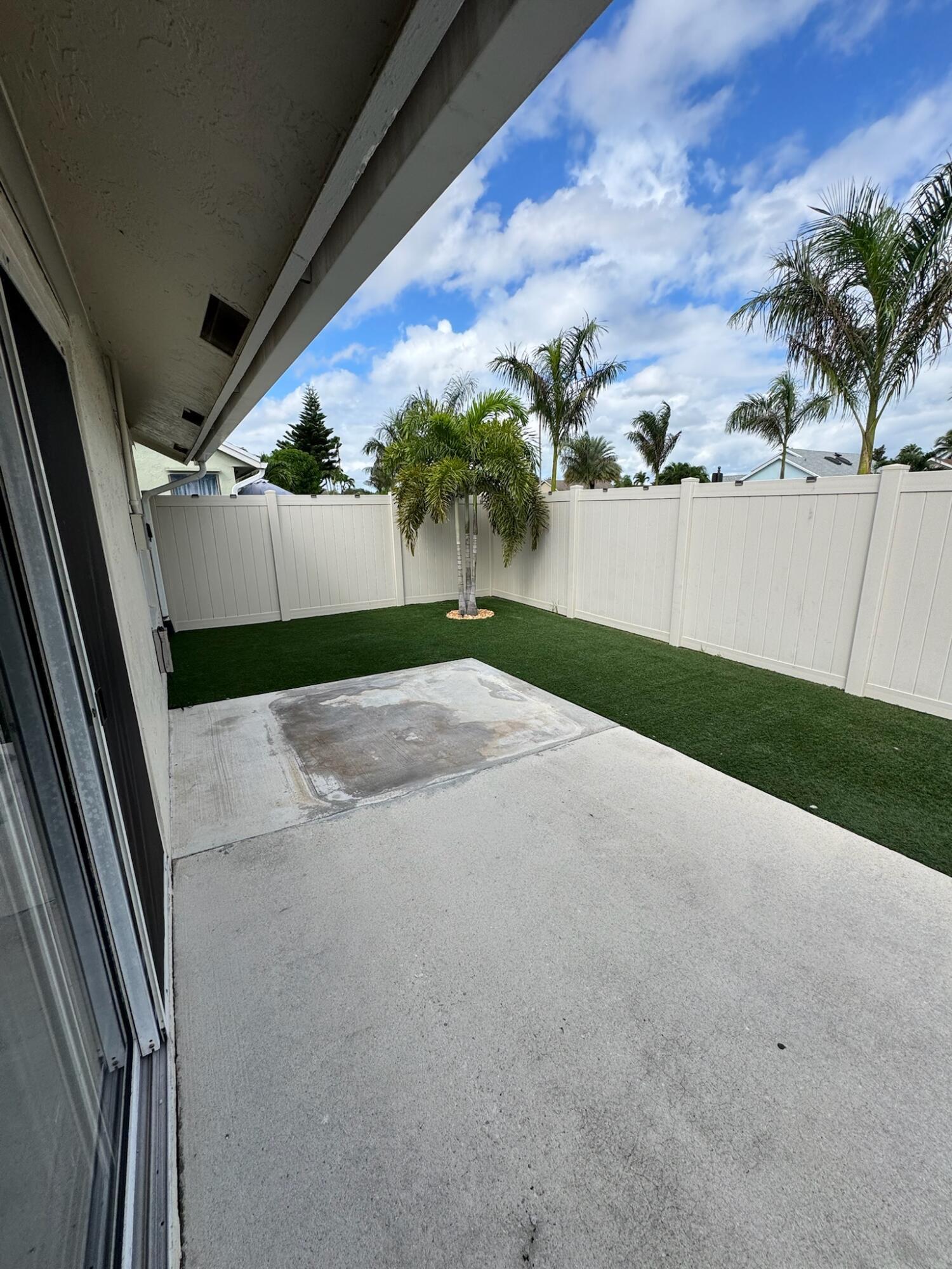 12872 Meadowbend Drive Property Photo 31