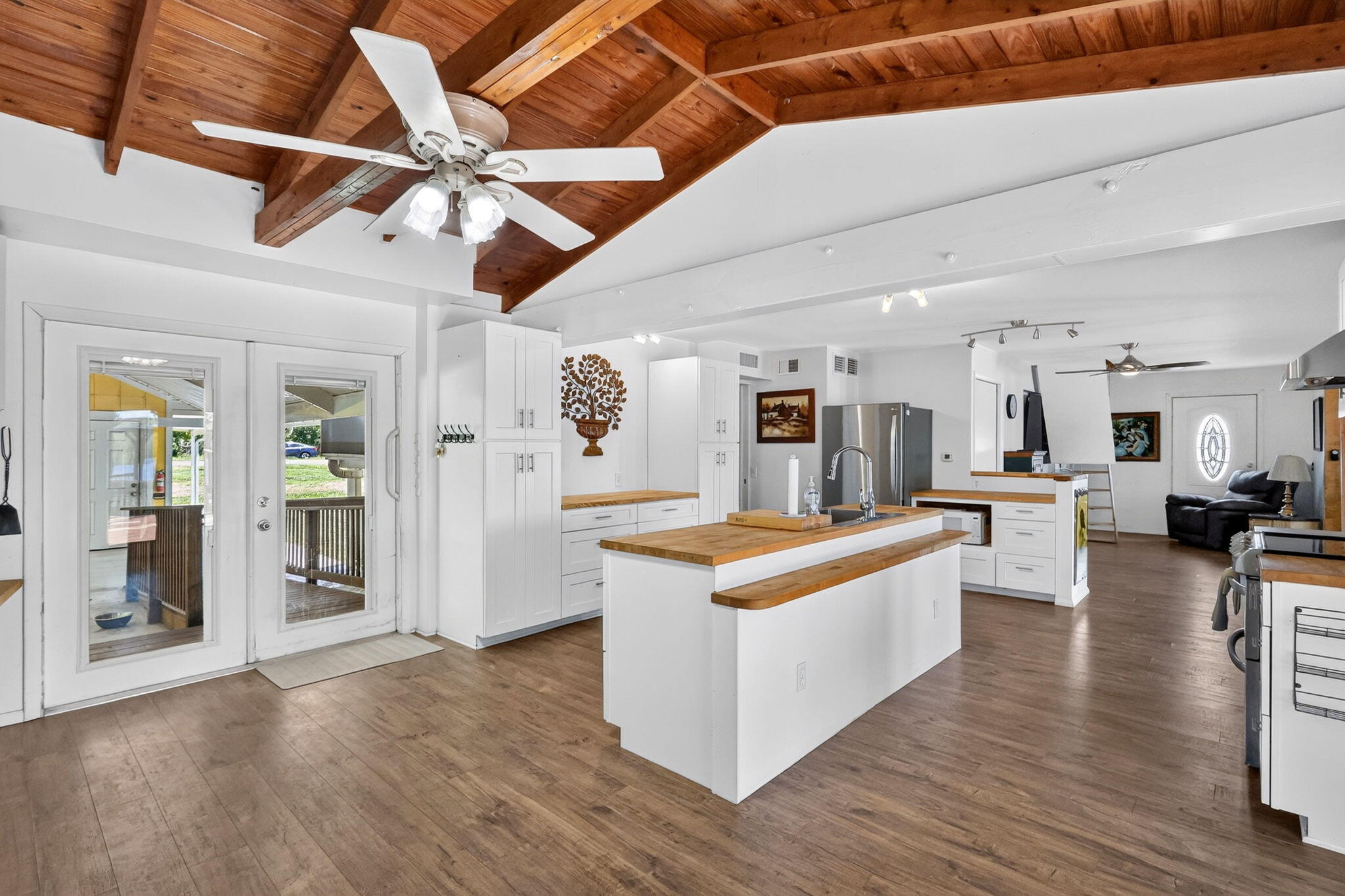 6532 Us-441 Property Photo 11