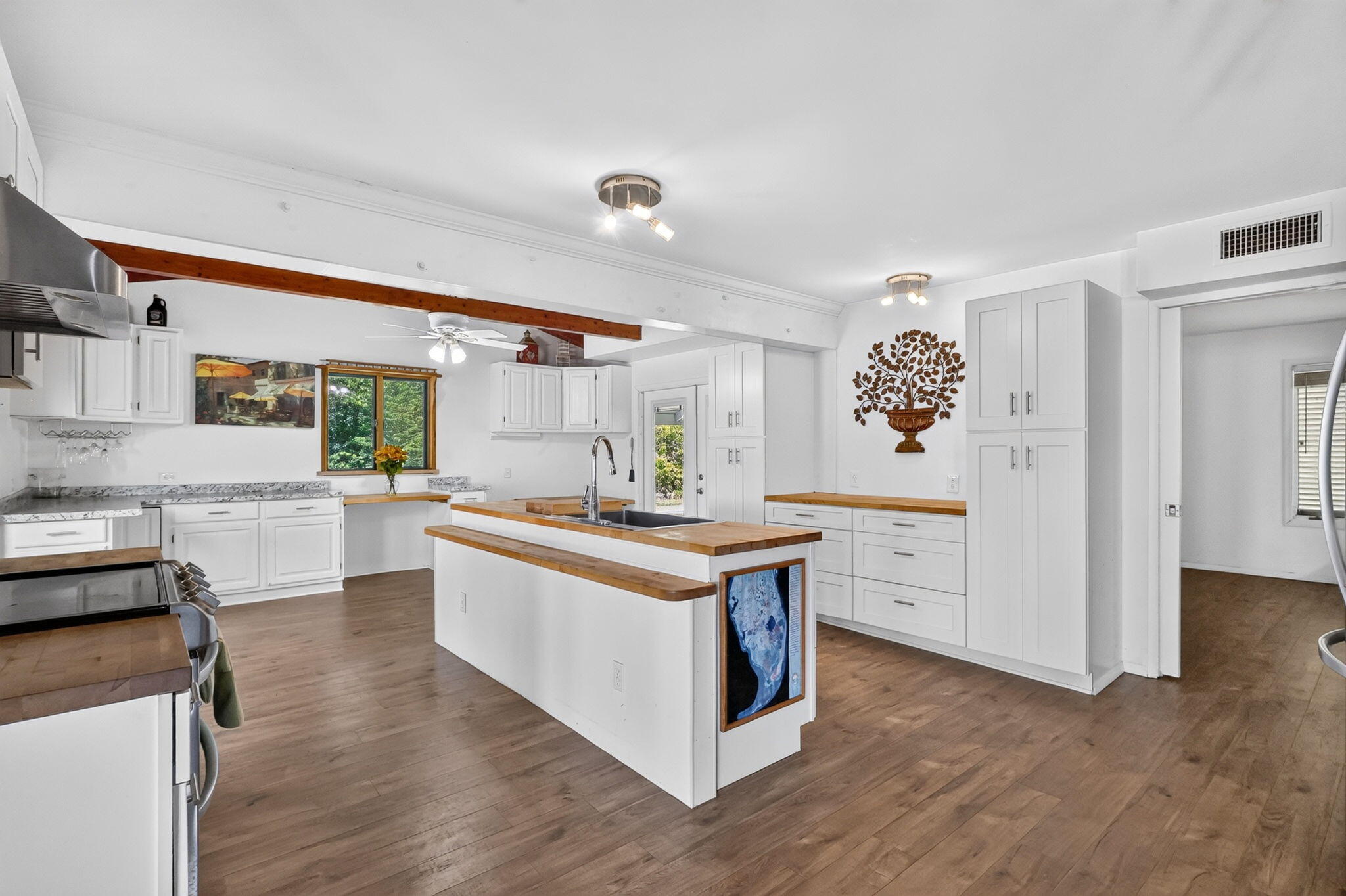 6532 Us-441 Property Photo 12