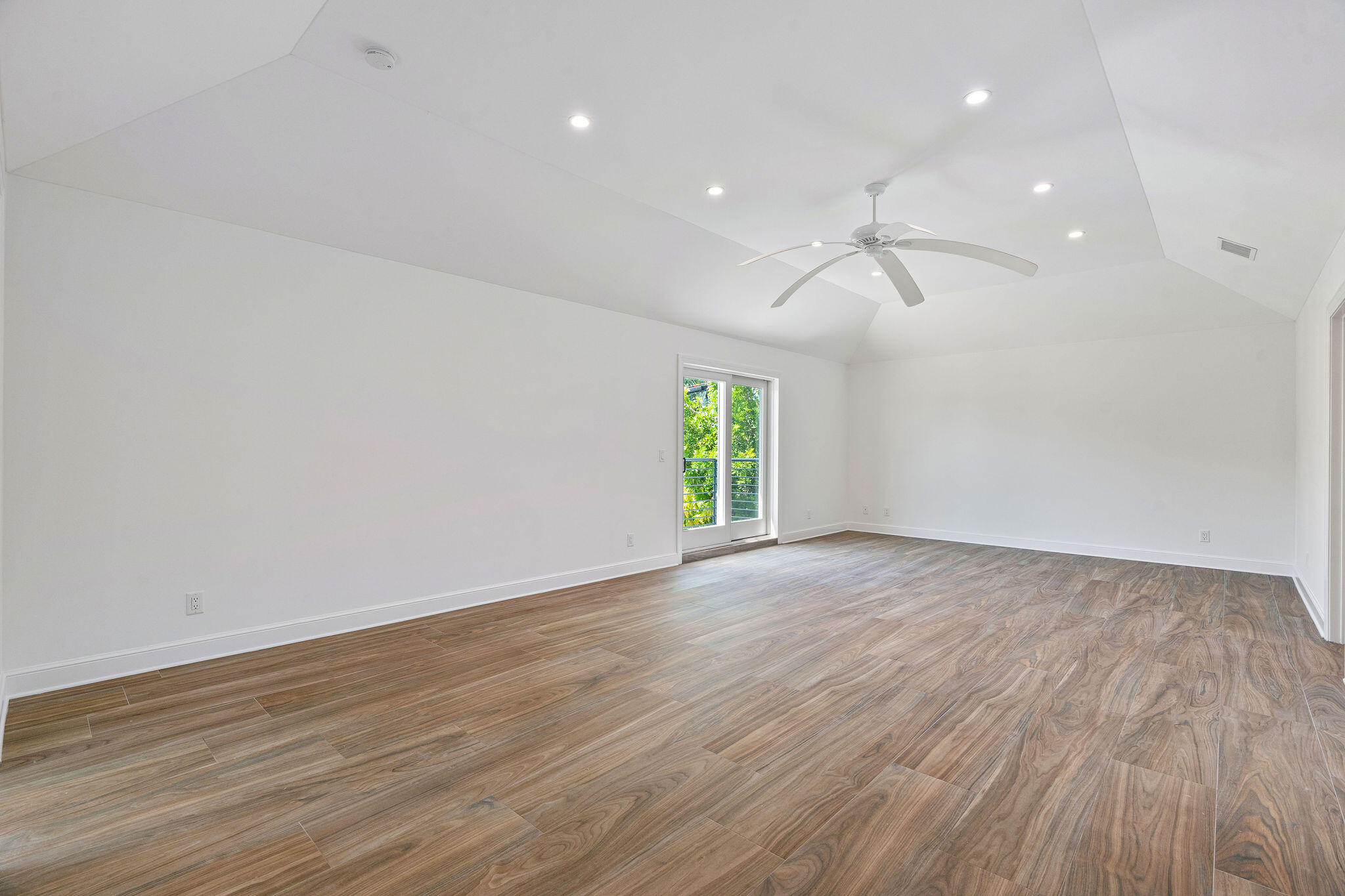 100 Norwood Road Property Photo 18