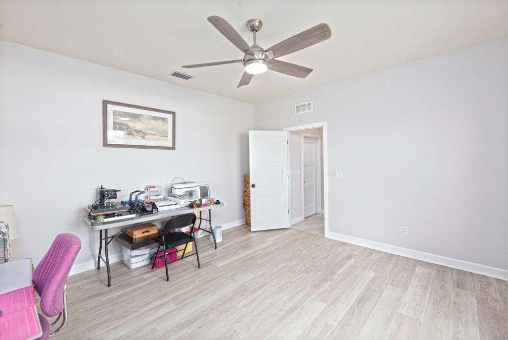 7691 Nw Greenspring Street Property Photo 28