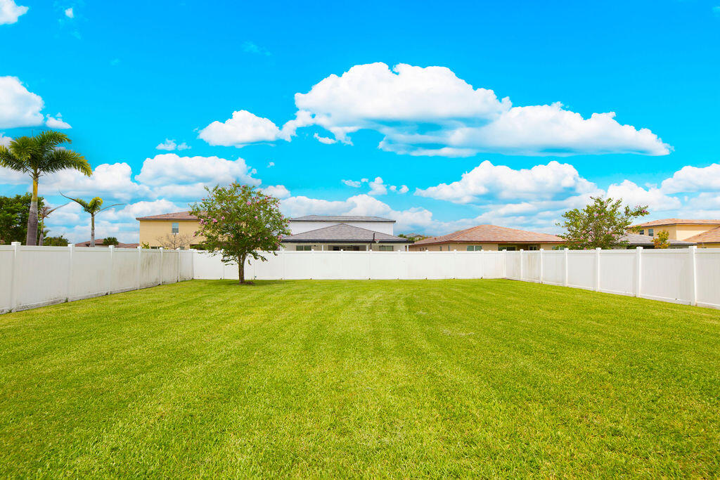 7691 Nw Greenspring Street Property Photo 44