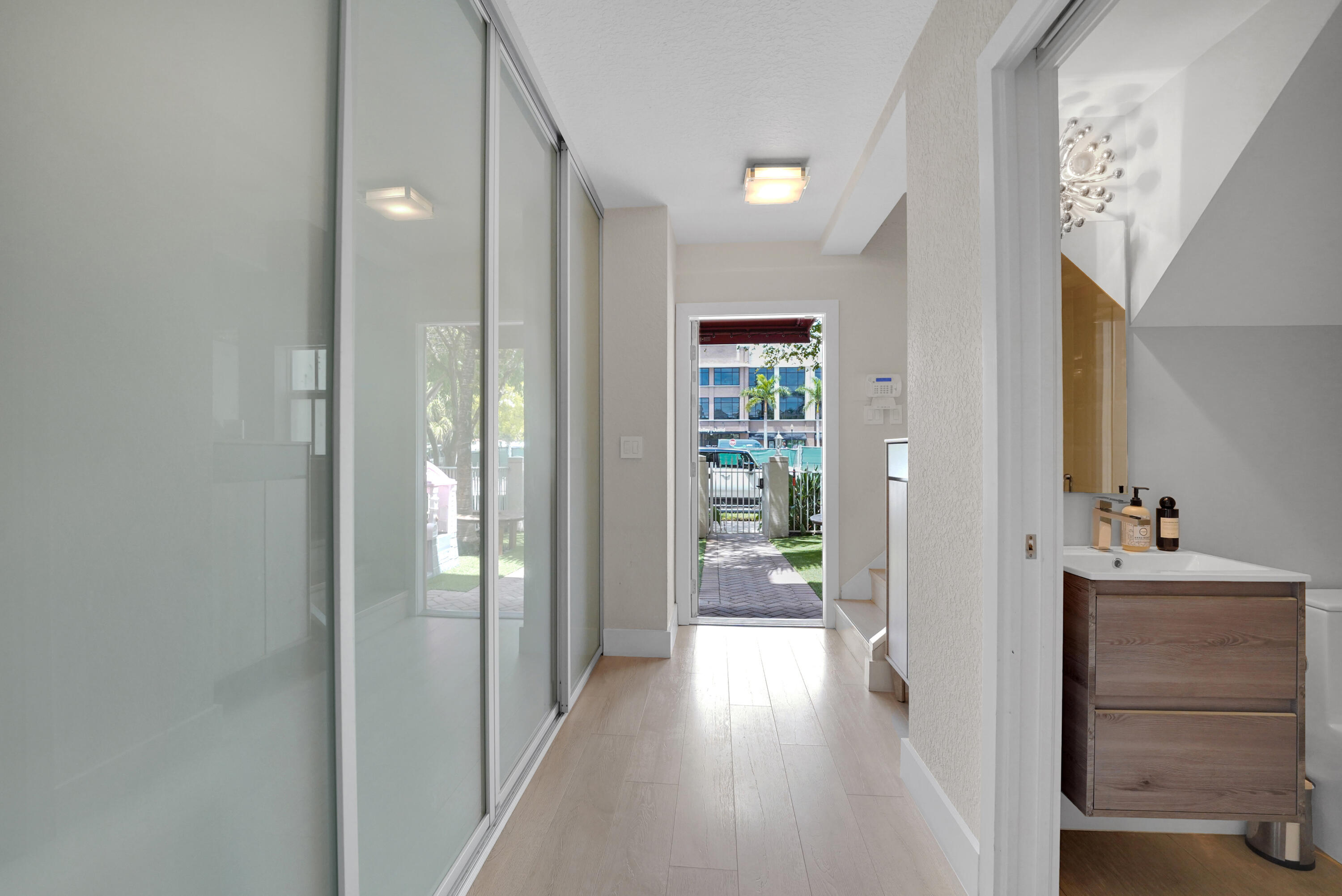 502 Ne 7th Avenue Unit 1 Property Photo 22