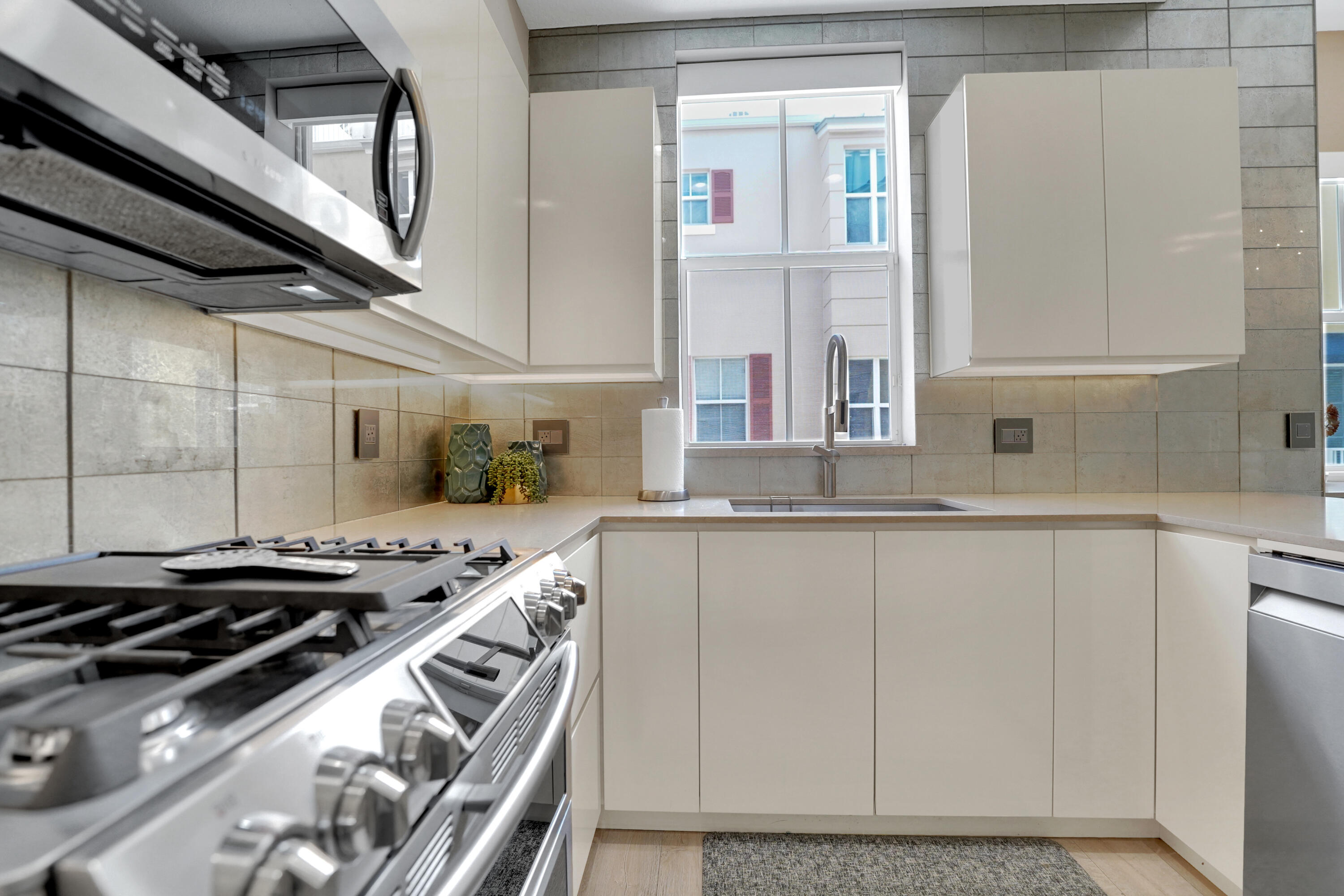502 Ne 7th Avenue Unit 1 Property Photo 36