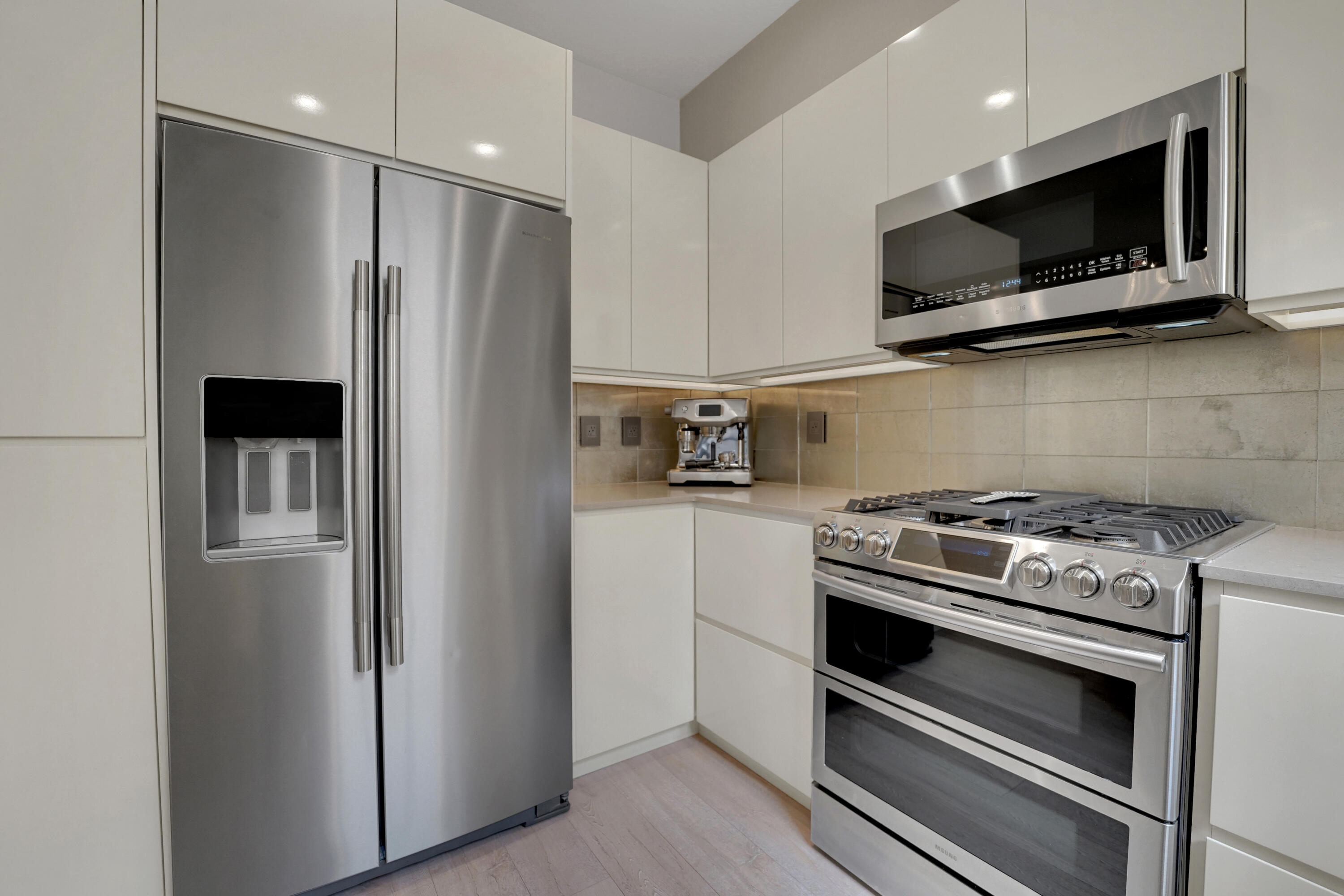 502 Ne 7th Avenue Unit 1 Property Photo 38