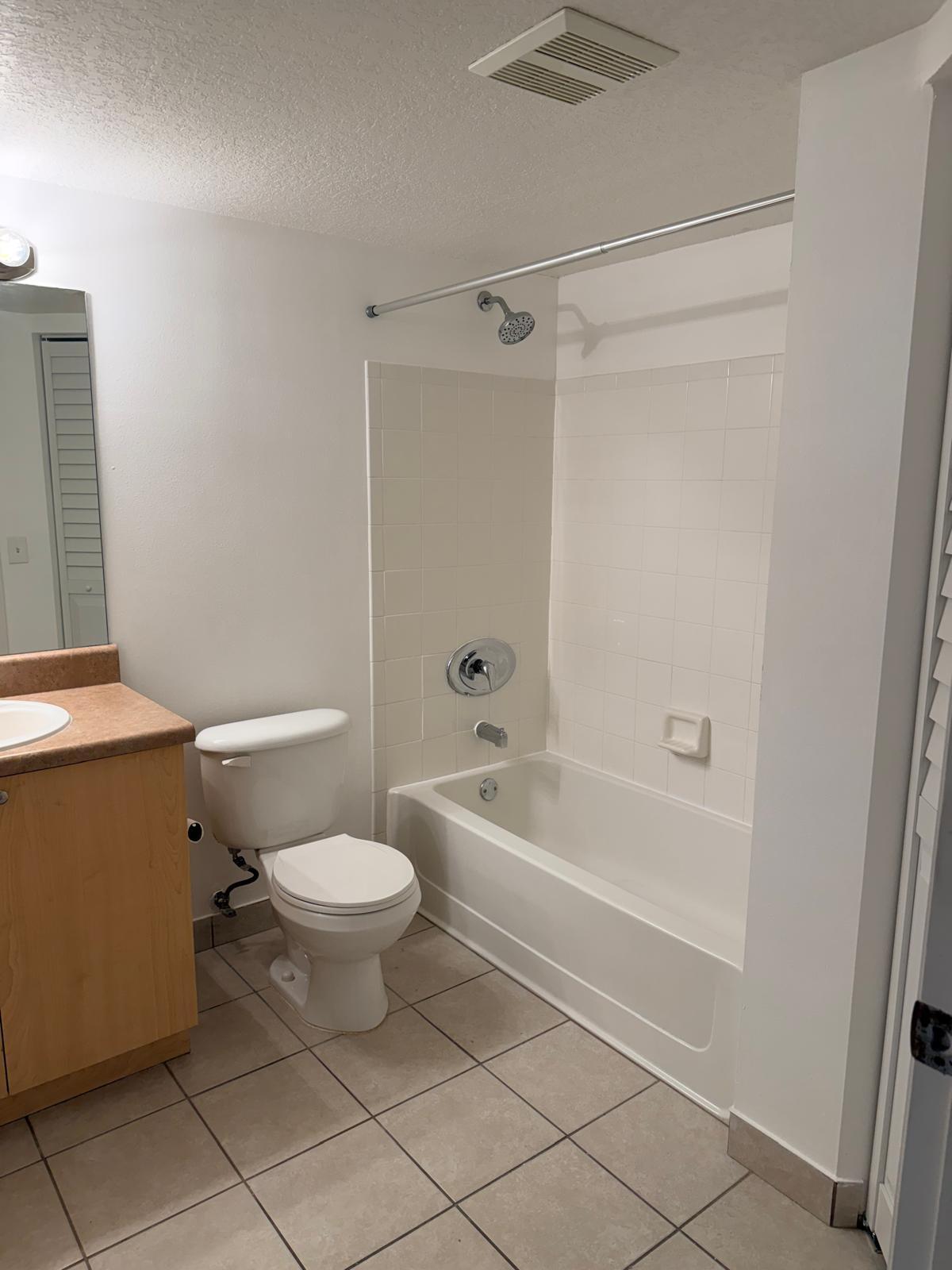 819 Villa Circle Property Photo 6