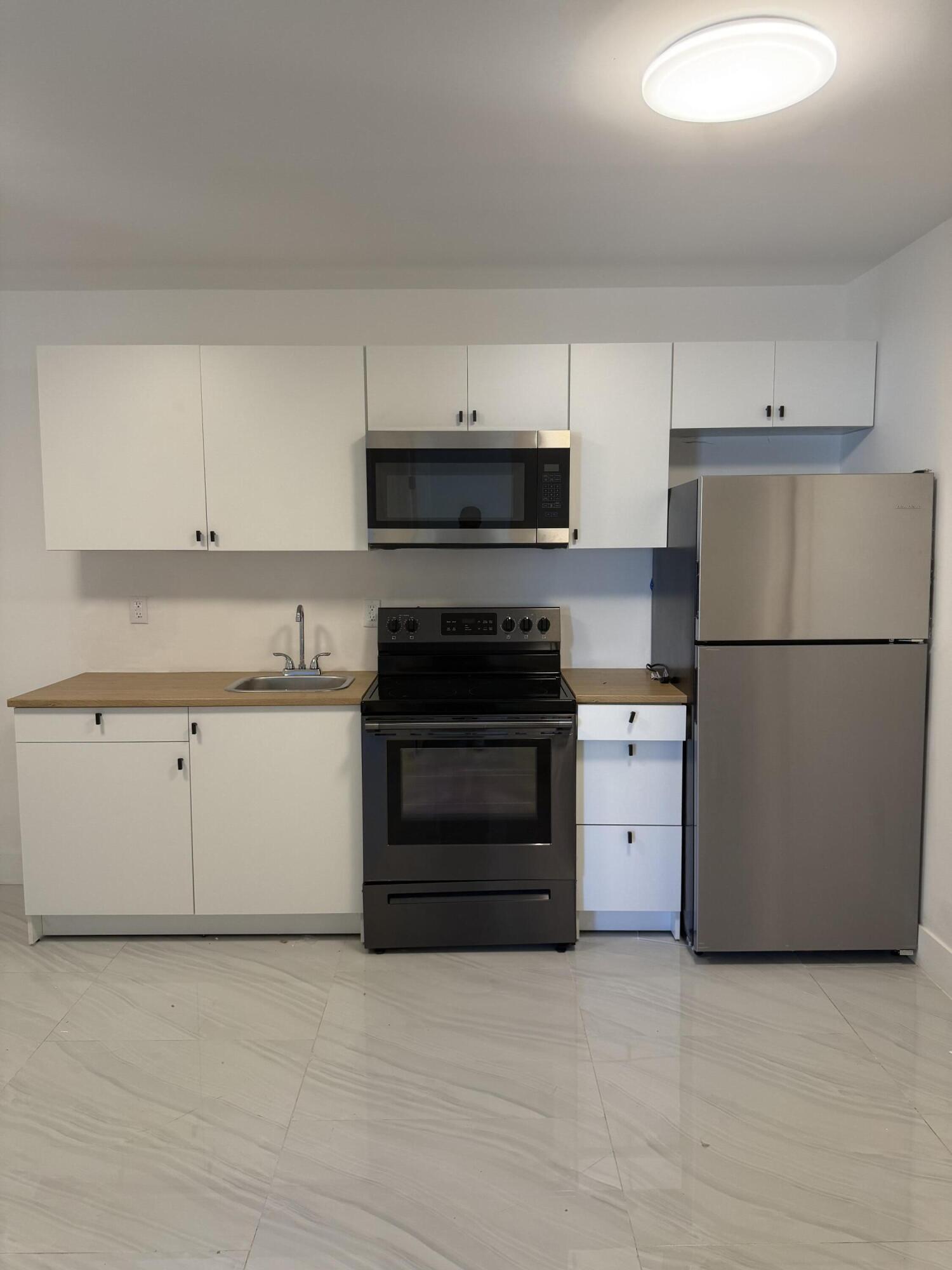 8211 Biscayne Boulevard 2 Property Photo 3