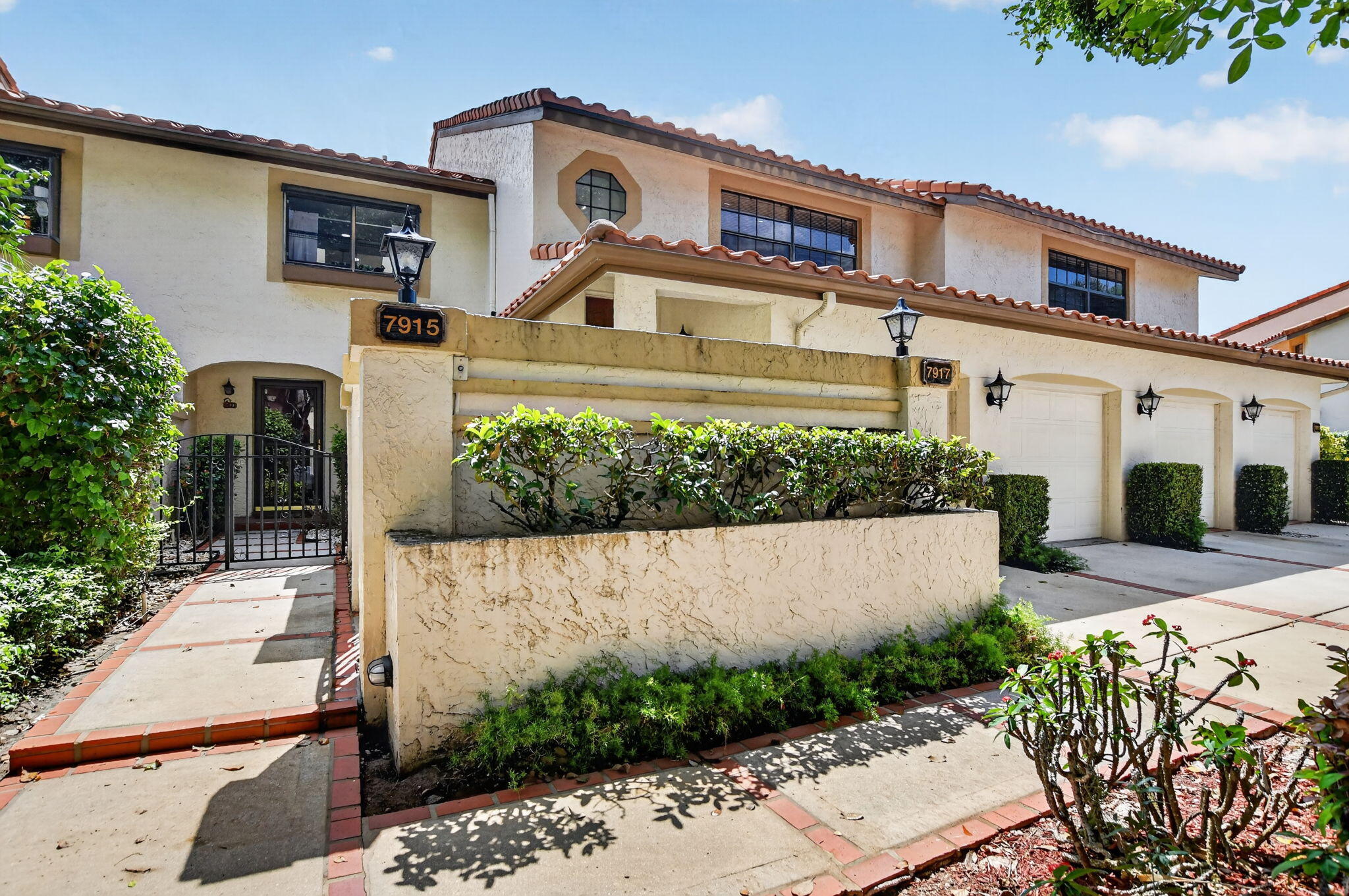 7917 La Mirada Drive Property Photo 3