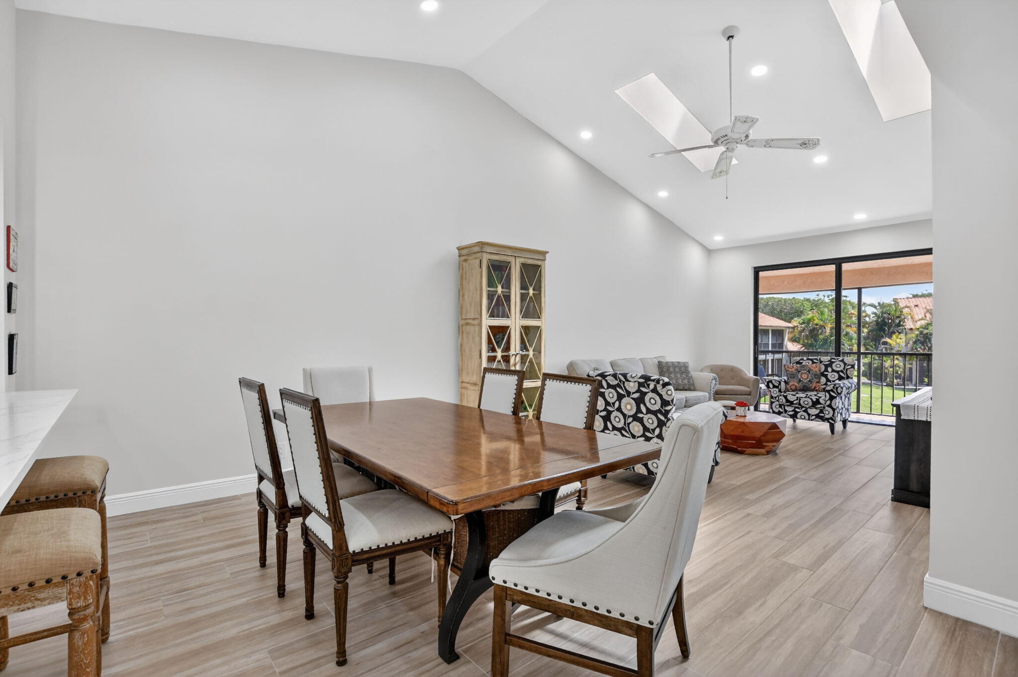 7917 La Mirada Drive Property Photo 14
