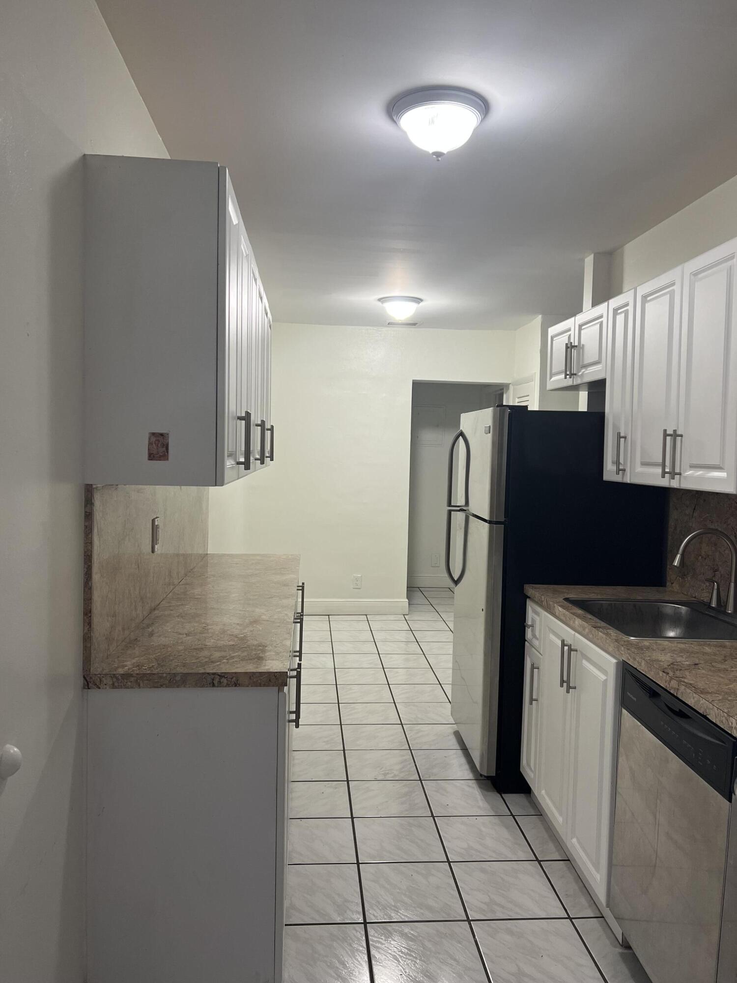 2600 S Ocean Drive S303 Property Photo 6