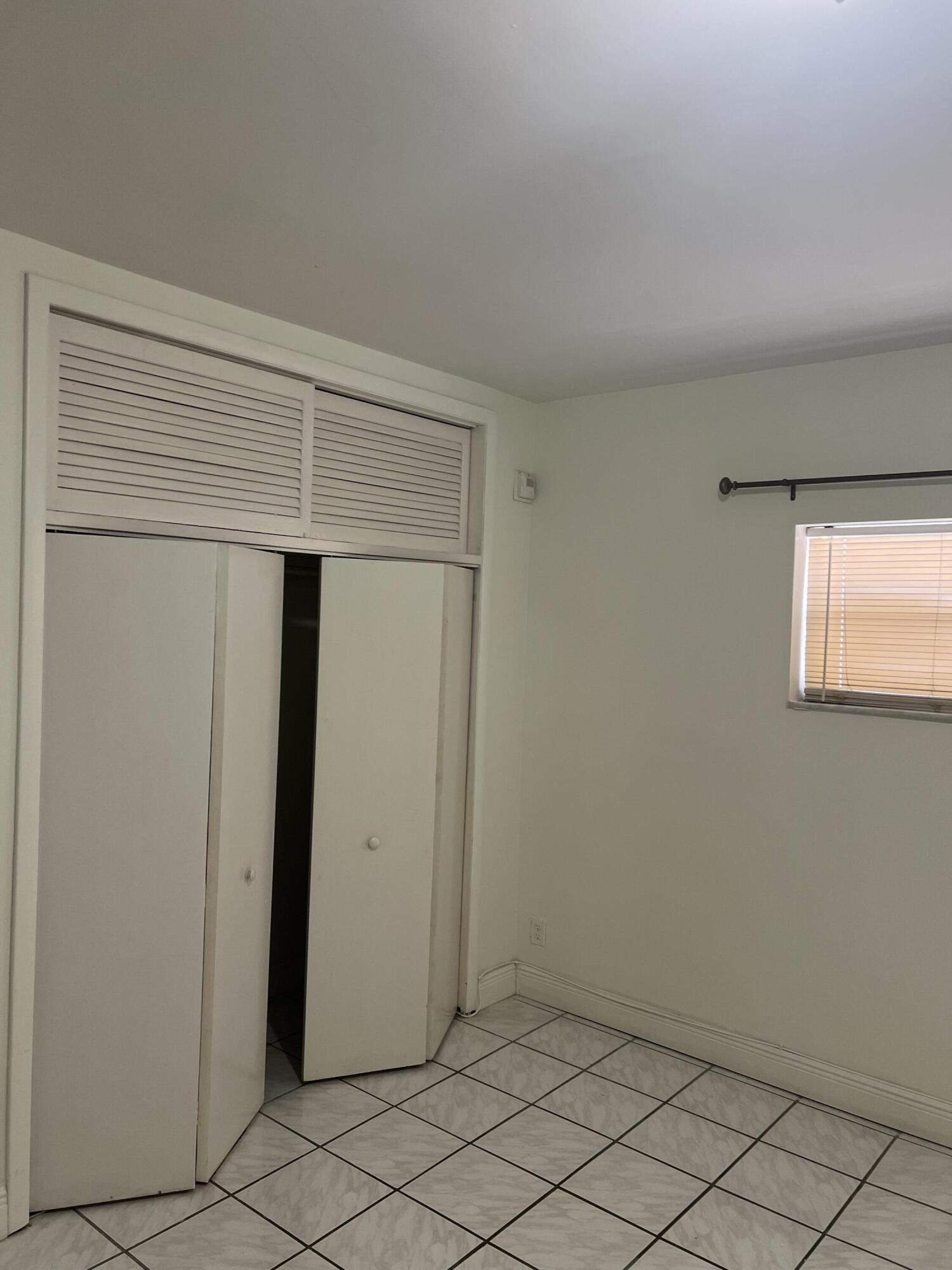 2600 S Ocean Drive S303 Property Photo 9