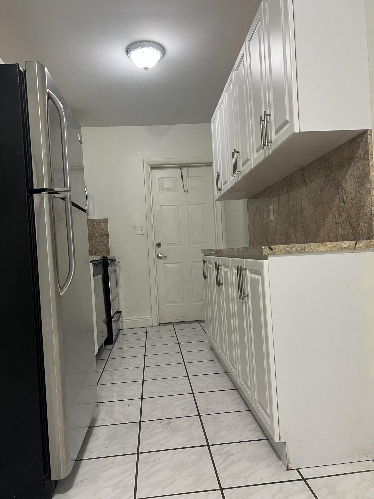 2600 S Ocean Drive S303 Property Photo 10
