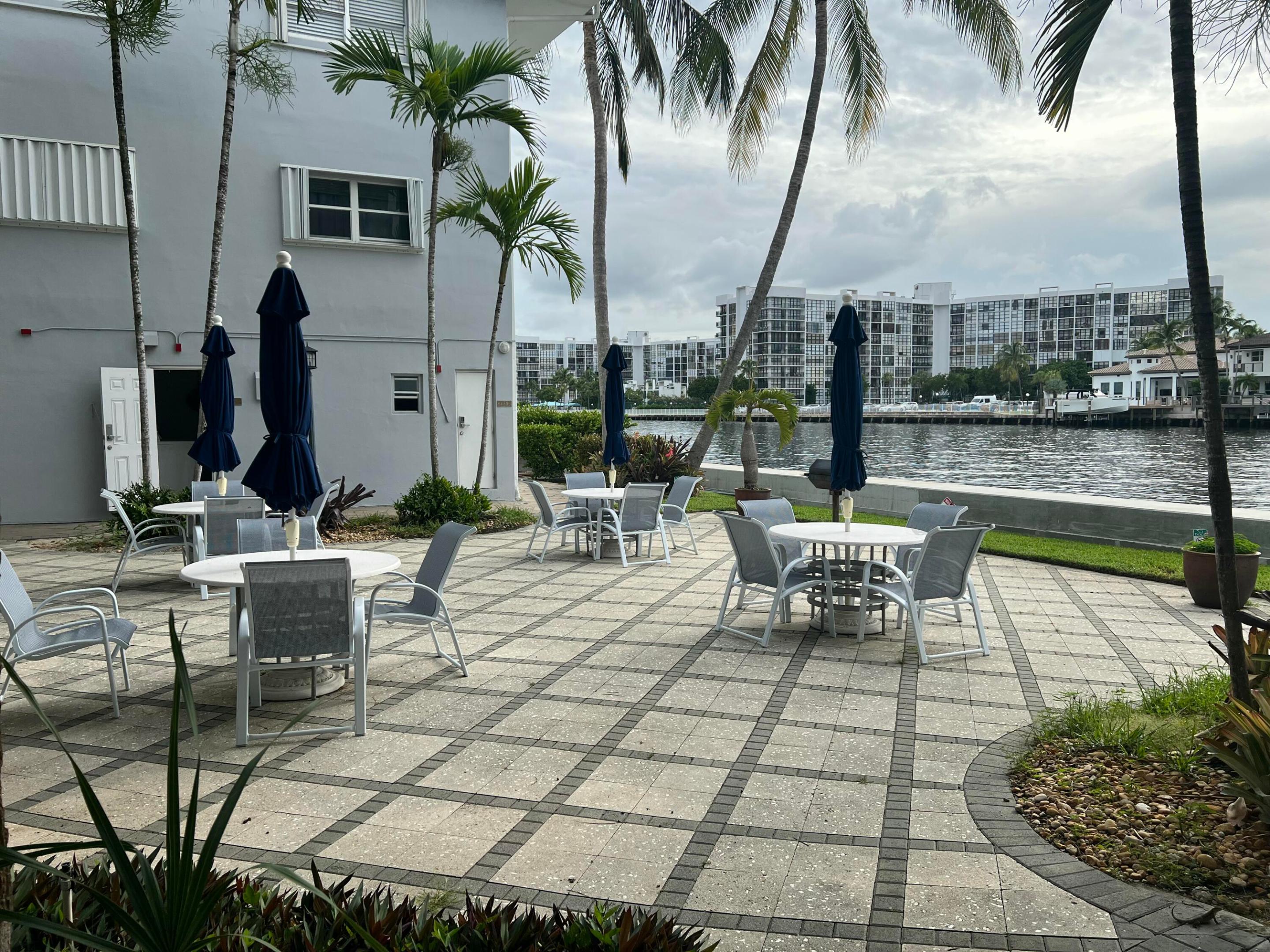 2600 S Ocean Drive S303 Property Photo 25