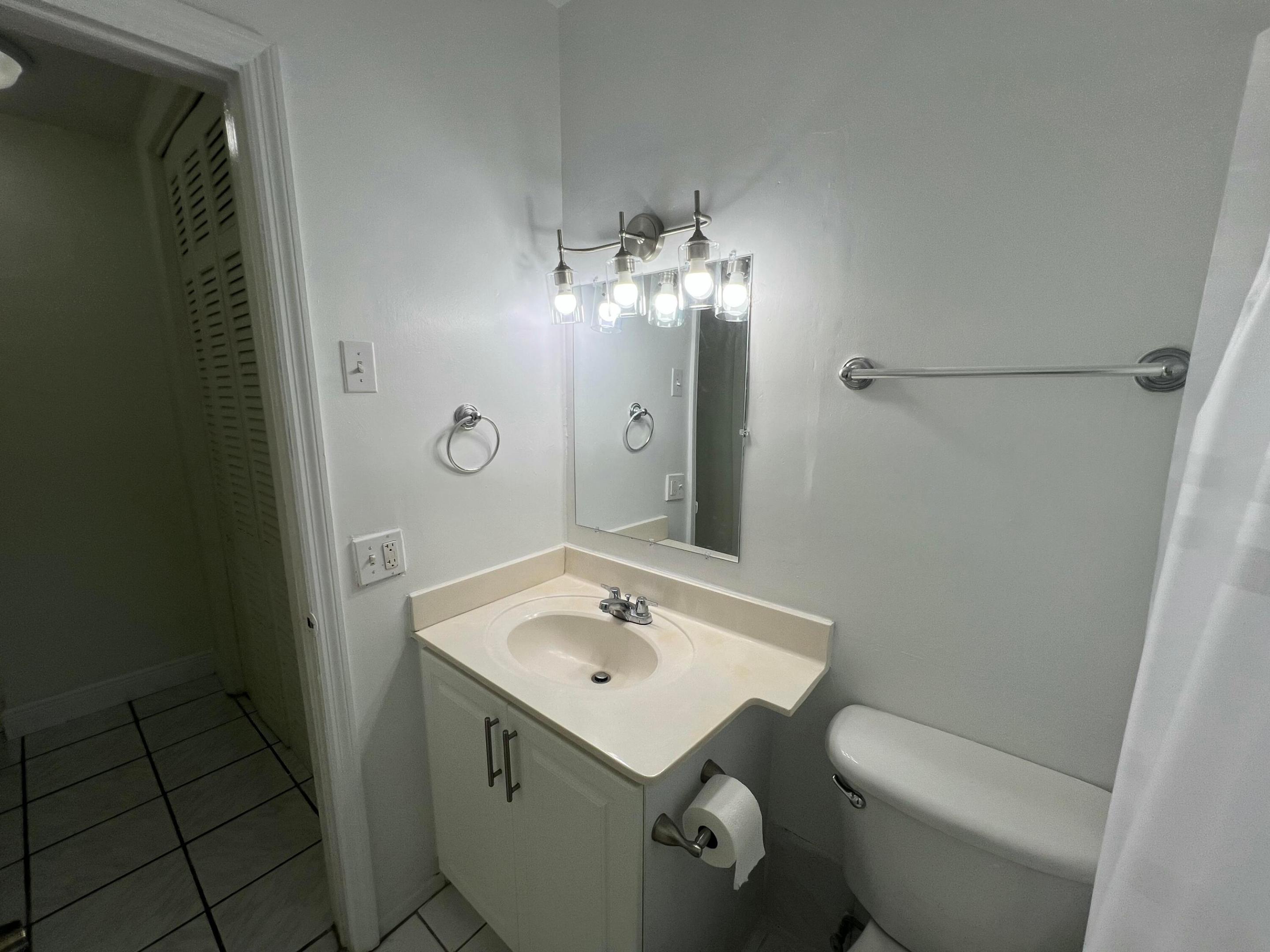 2600 S Ocean Drive S303 Property Photo 30