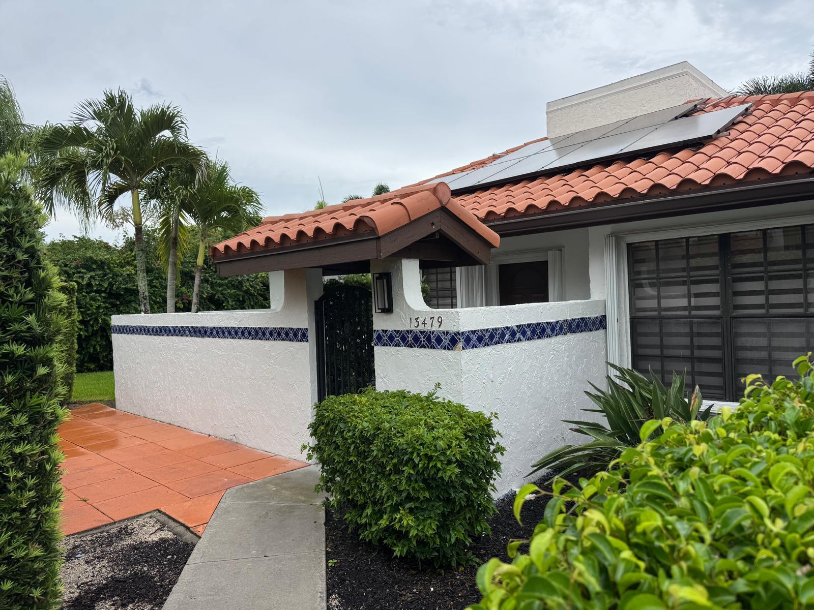 13479 Fountain View Boulevard Property Photo 1